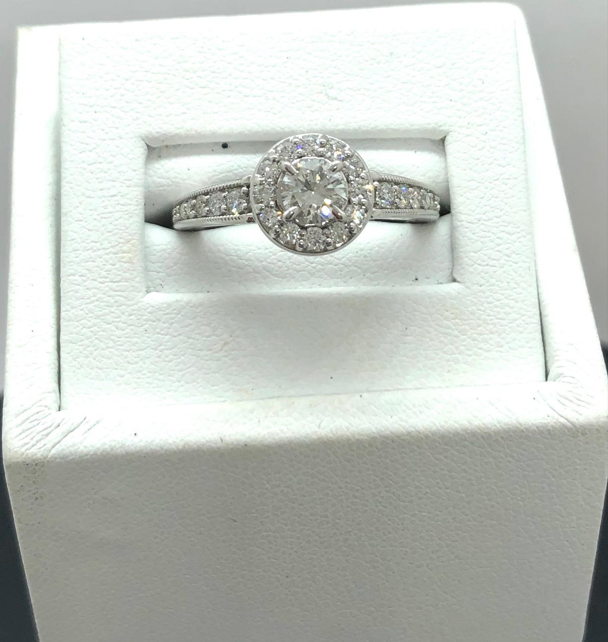 GIA Certified Diamond Engagement Ring 0.41 Carat 14 Karat White Gold In New Condition For Sale In Beverly Hills, CA