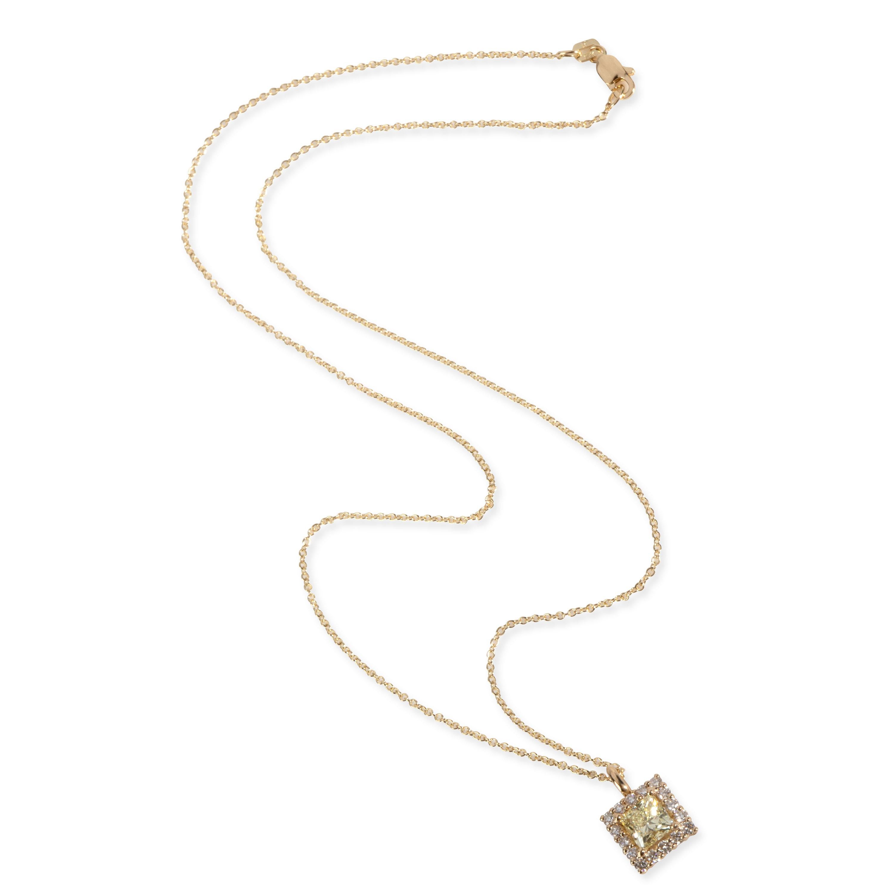 
GIA Certified Diamond Necklace in 14K Yellow Gold W-X VS2 1.38 CTW

PRIMARY DETAILS
SKU: 092824
Listing Title: GIA Certified Diamond Necklace in 14K Yellow Gold W-X VS2 1.38 CTW
Condition Description: In excellent condition and recently polished.