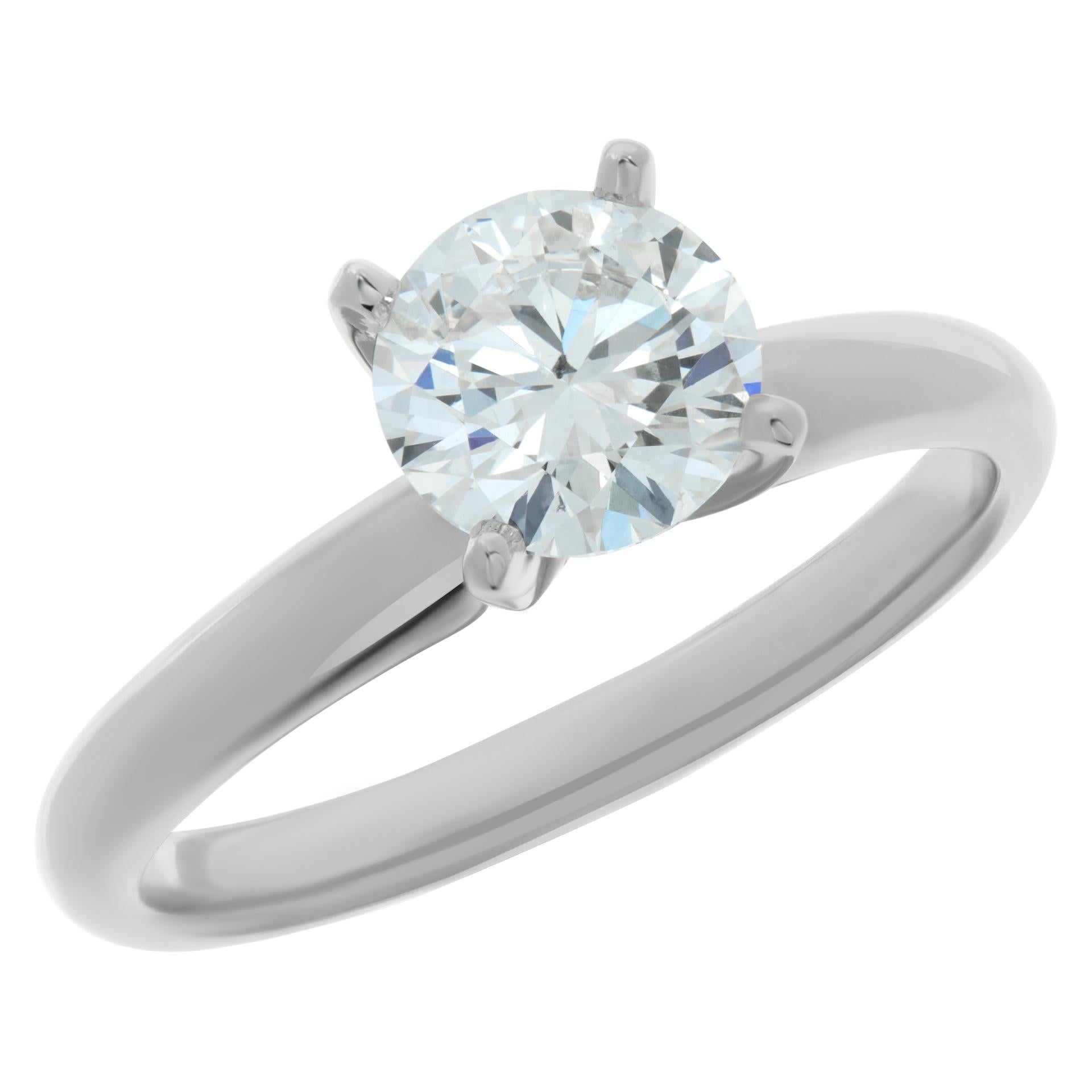 Brilliant Cut GIA certified diamond platinum ring For Sale