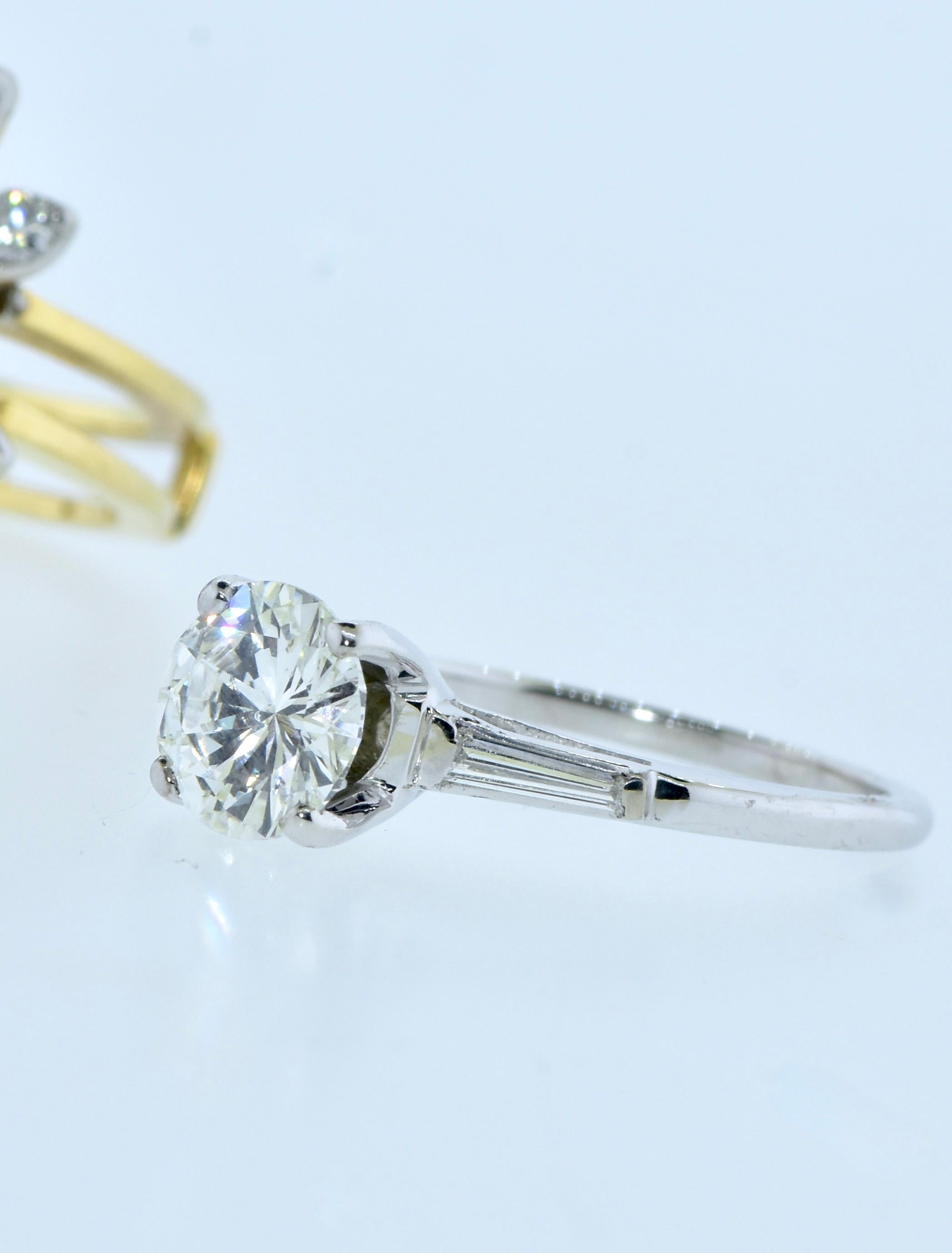 GIA-zertifizierter Diamantring 1,35 Karat. H, SI2 mit abnehmbaren Diamantbändern. TW 2.85 im Zustand „Hervorragend“ in Aspen, CO
