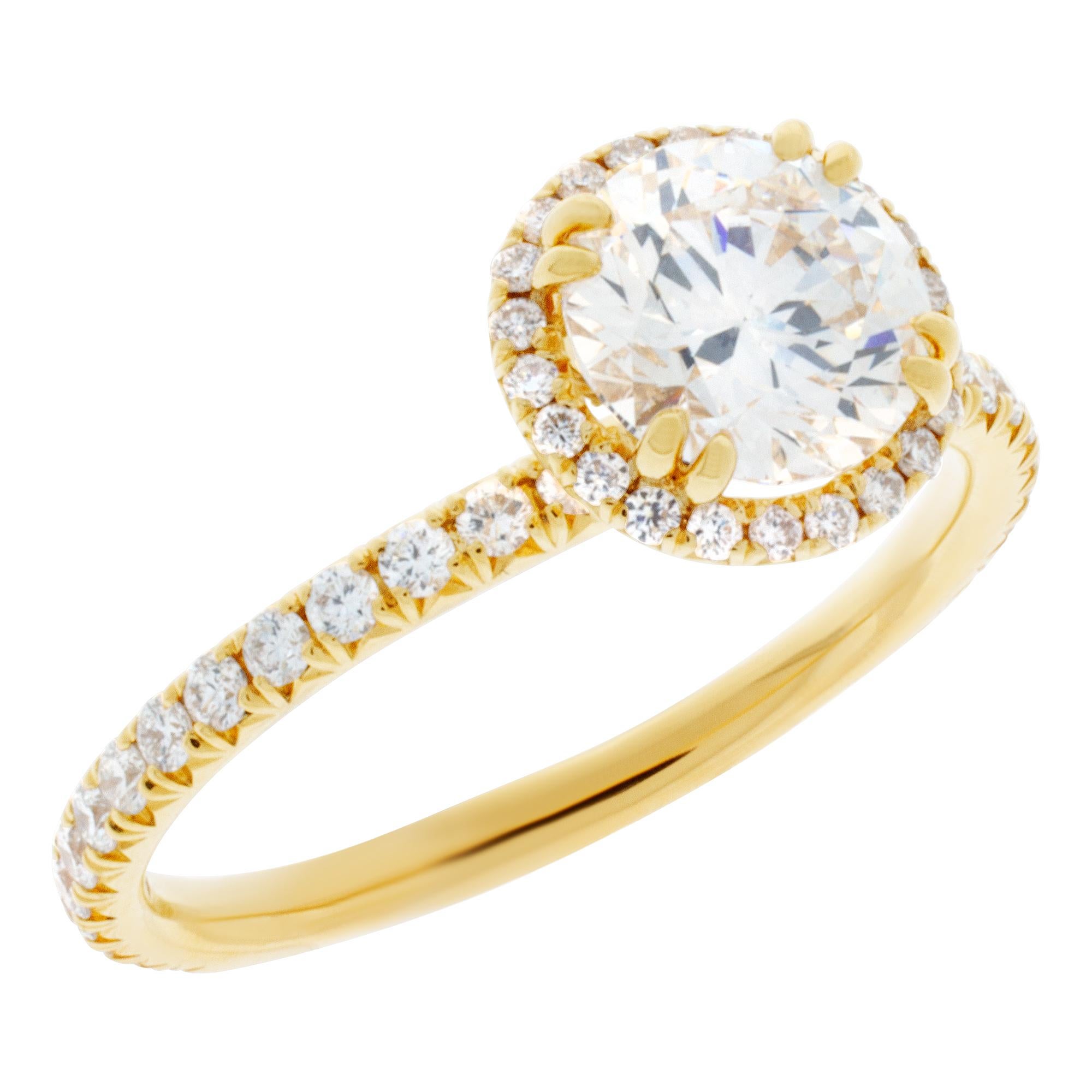 Modern GIA Certified Diamond Round Brilliant Cut 1.06 Carat Ring Set in 18k Yellow Gold For Sale