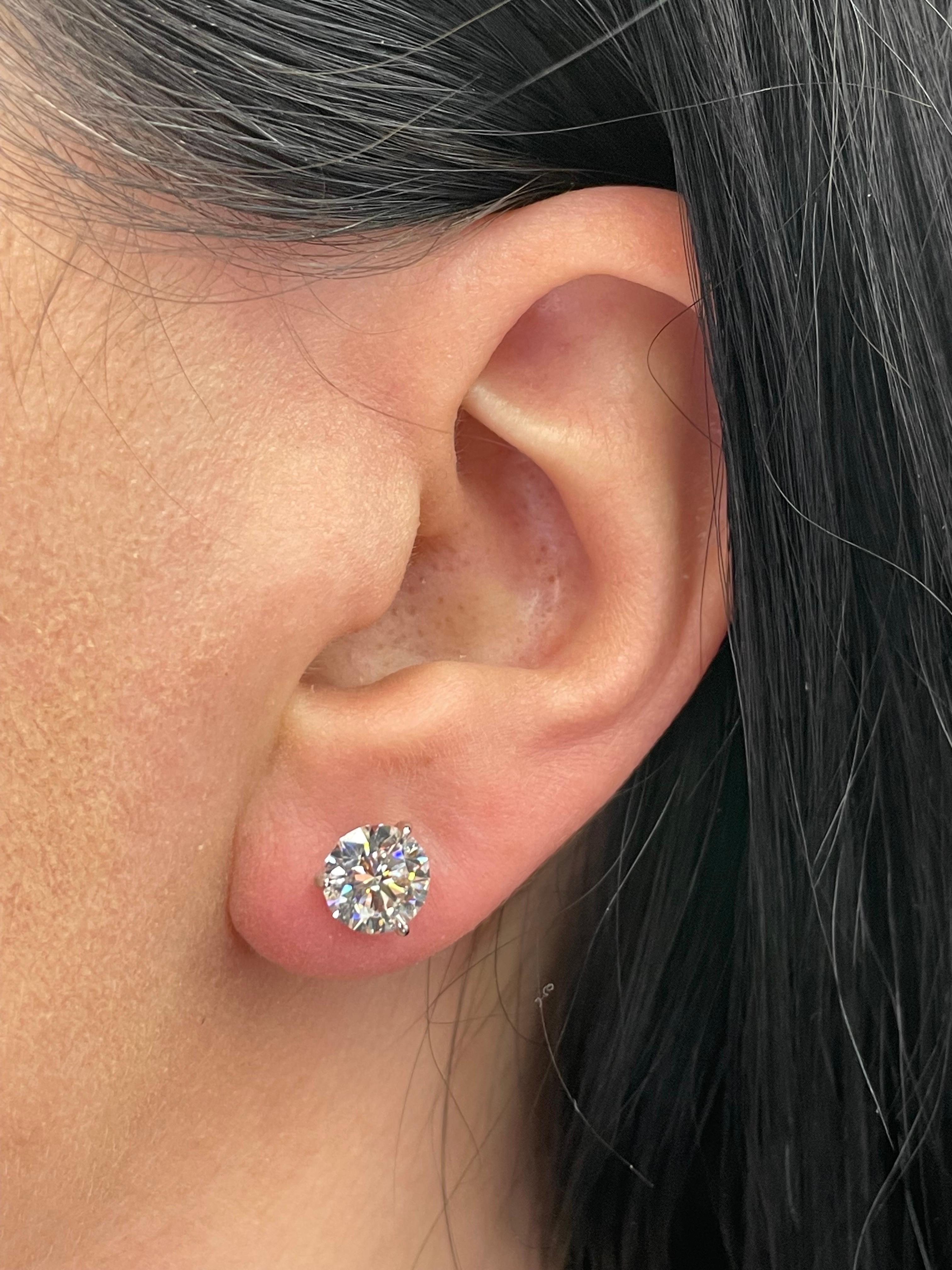 Women's or Men's GIA Certified Diamond Stud Earrings 3.04 Carats H-I I1 18 Karat White Gold For Sale