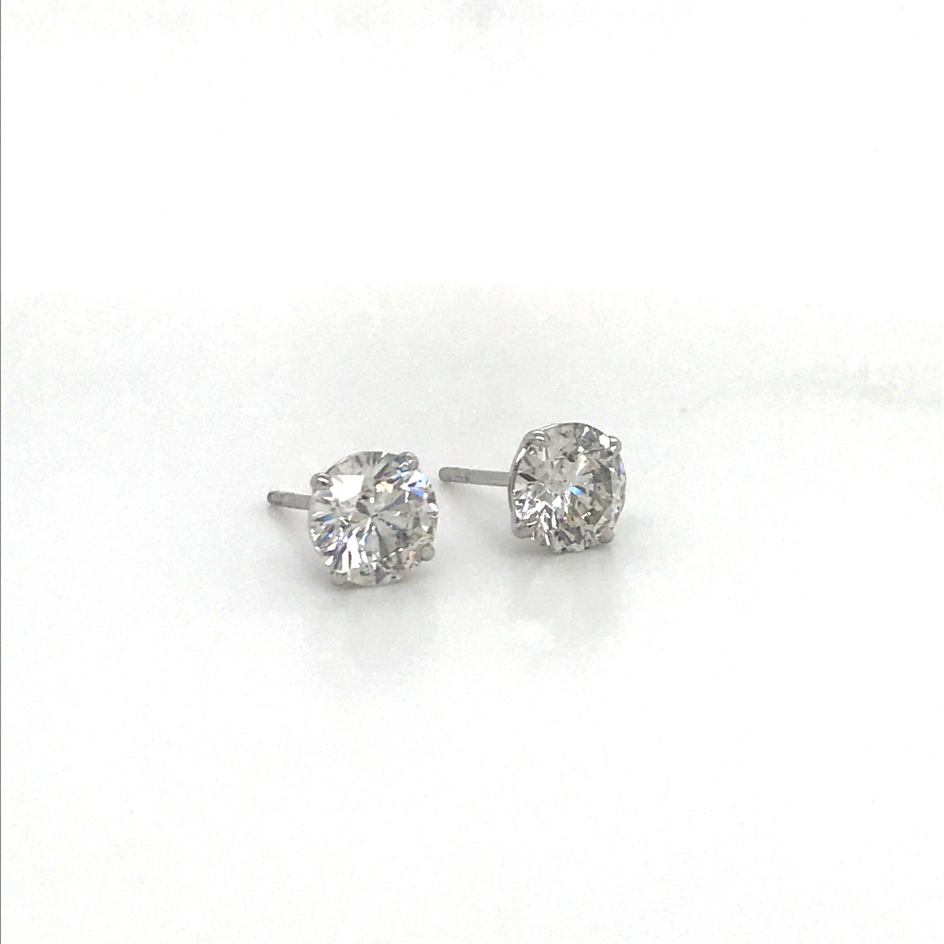 GIA Certified Diamond Stud Earrings 3.08 Carat I-J I1 18 Karat White Gold In New Condition In New York, NY