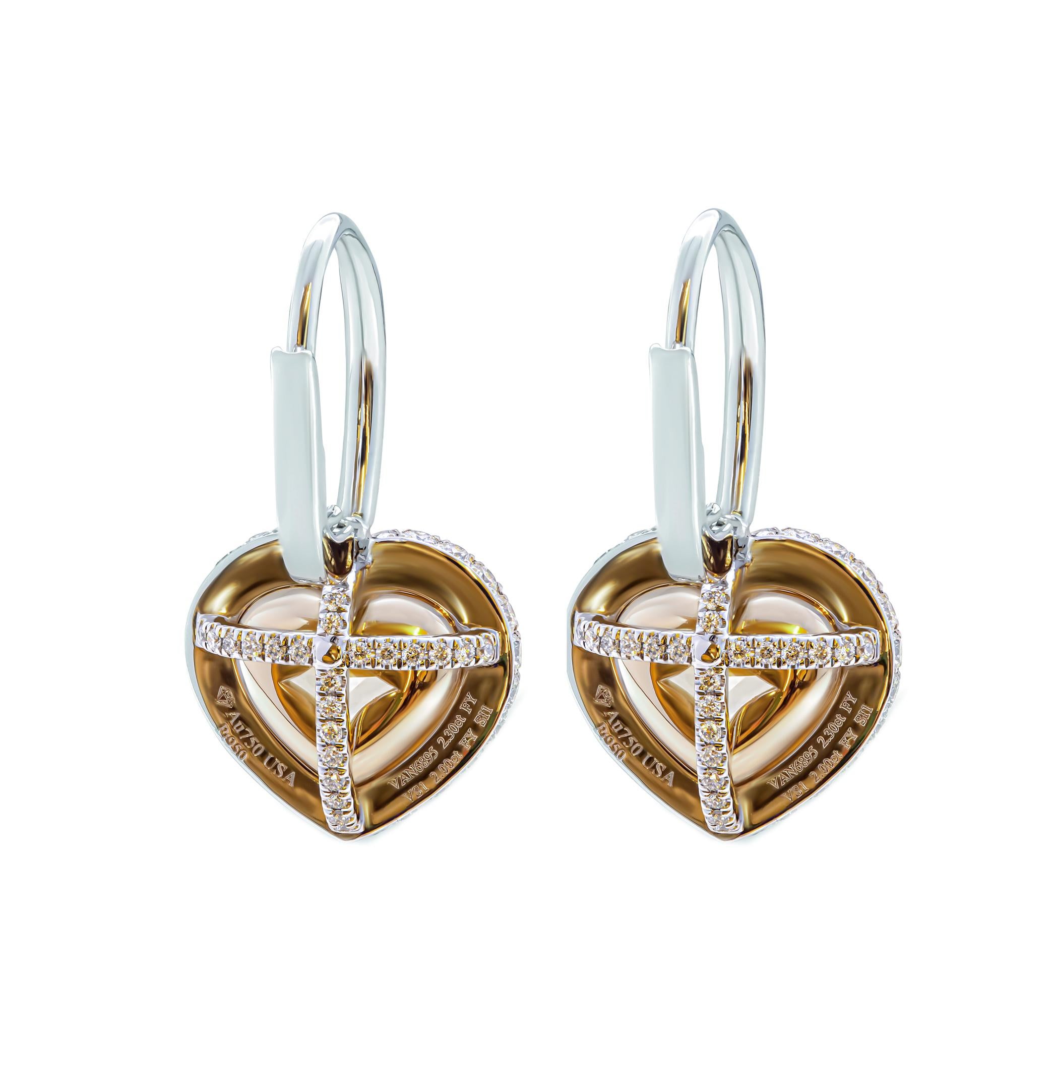 Moderne Boucles d'oreilles certifiées GIA avec des diamants jaunes fantaisie en forme de cœur en vente