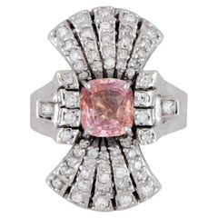 Bague verticale d'inspiration édouardienne en saphir rose et diamants certifiés GIA