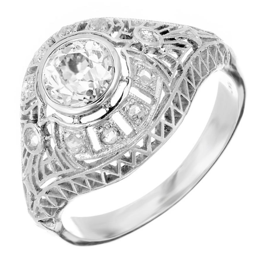 Original Vintage 1910 Edwardian handgefertigt Diamant Platin filigran Kuppel Verlobungsring. Mit einem GIA-zertifizierten Diamanten im alten europäischen Schliff in der Mitte. Die zarte, durchbrochene Arbeit ist von Hand mit schönen