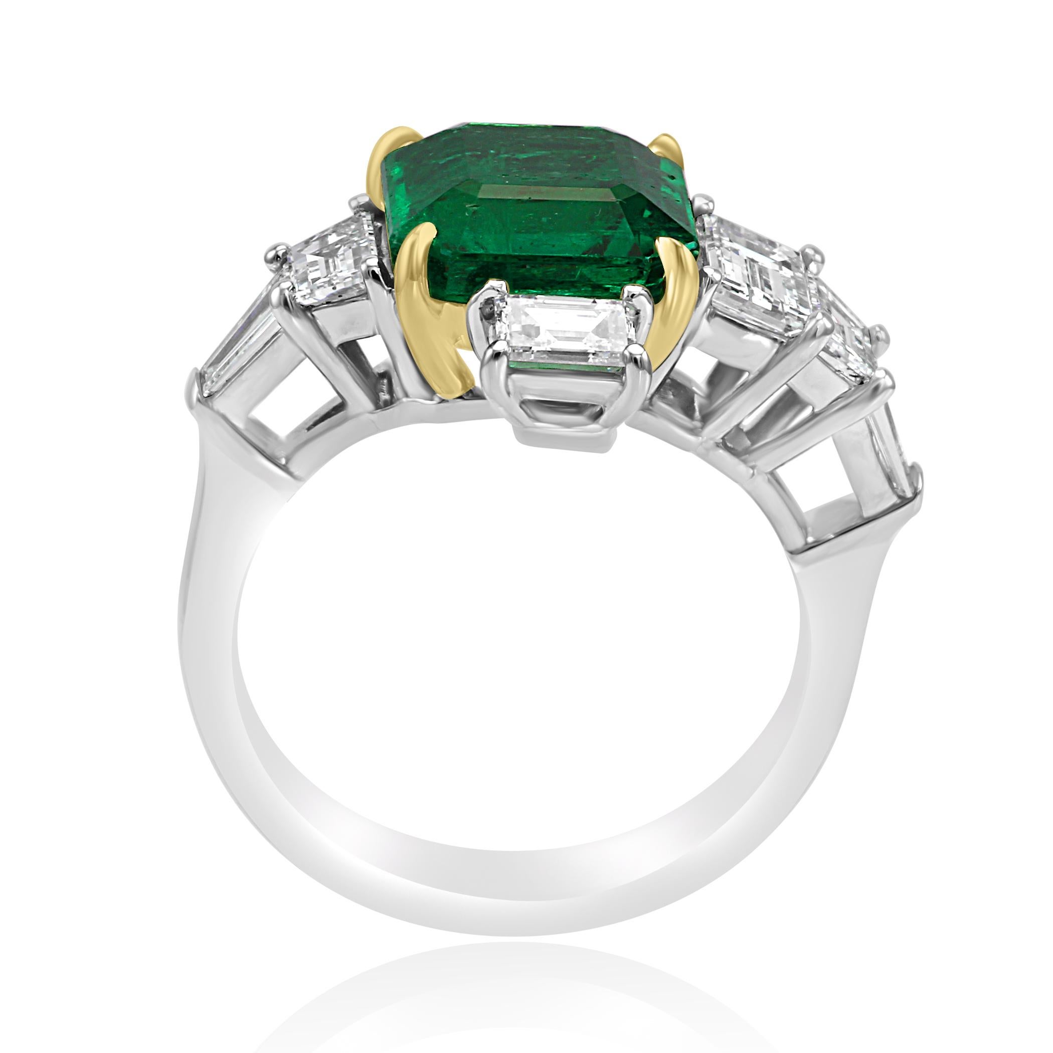 GIA Certified Emerald 3.50 Carat Diamond Asymmetrical Fashion Cocktail Gold Ring 2