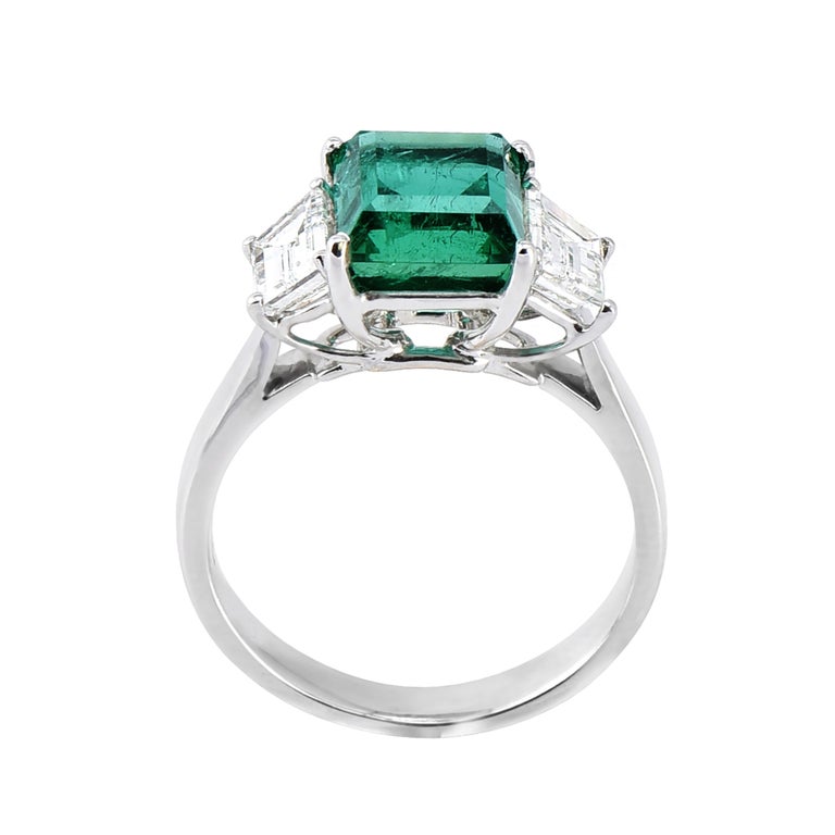 Laviere GIA Certified Emerald and Diamond Ring For Sale at 1stDibs