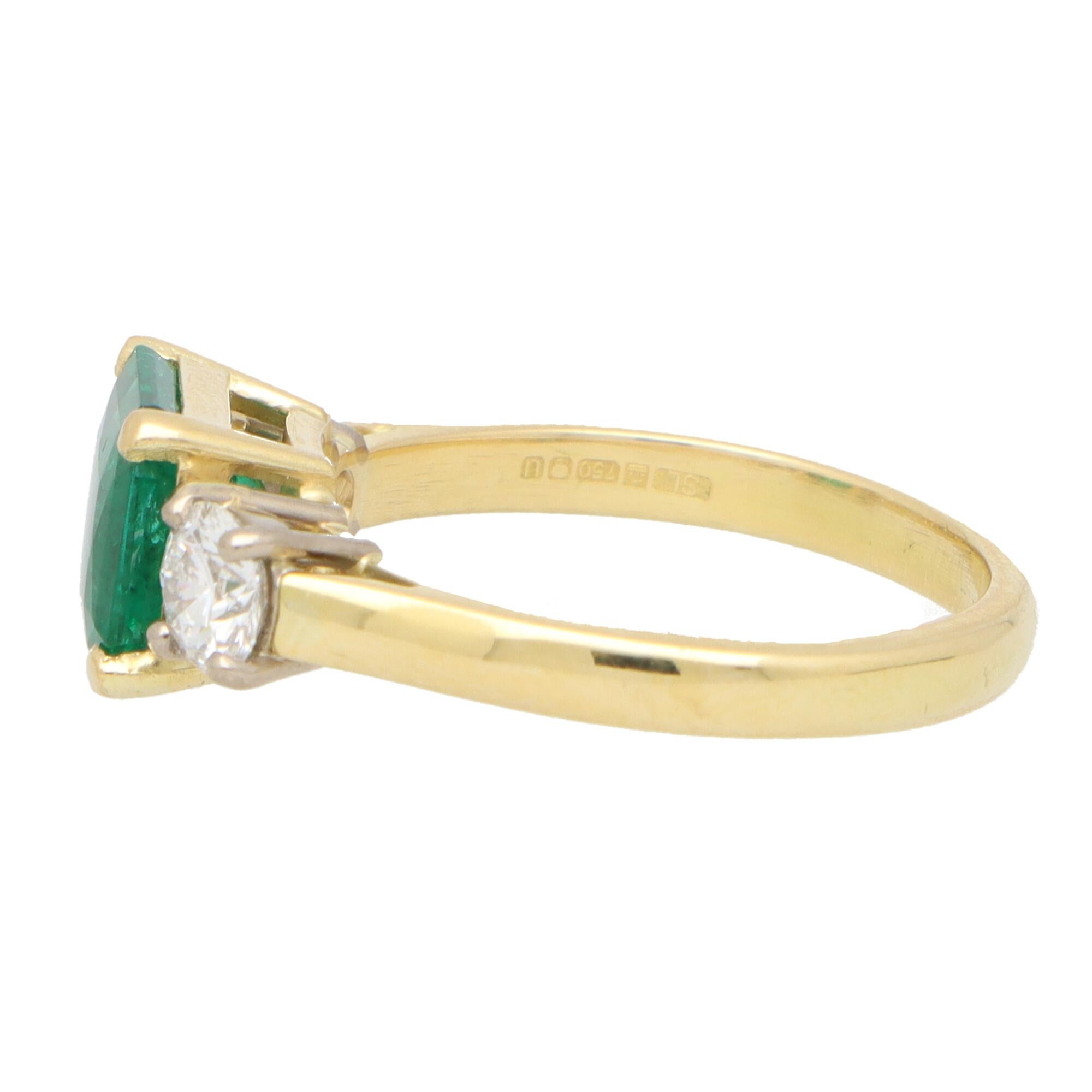 GIA Certified Emerald and Diamond Three Stone Ring in 18k Yellow Gold In Excellent Condition For Sale In London, GB