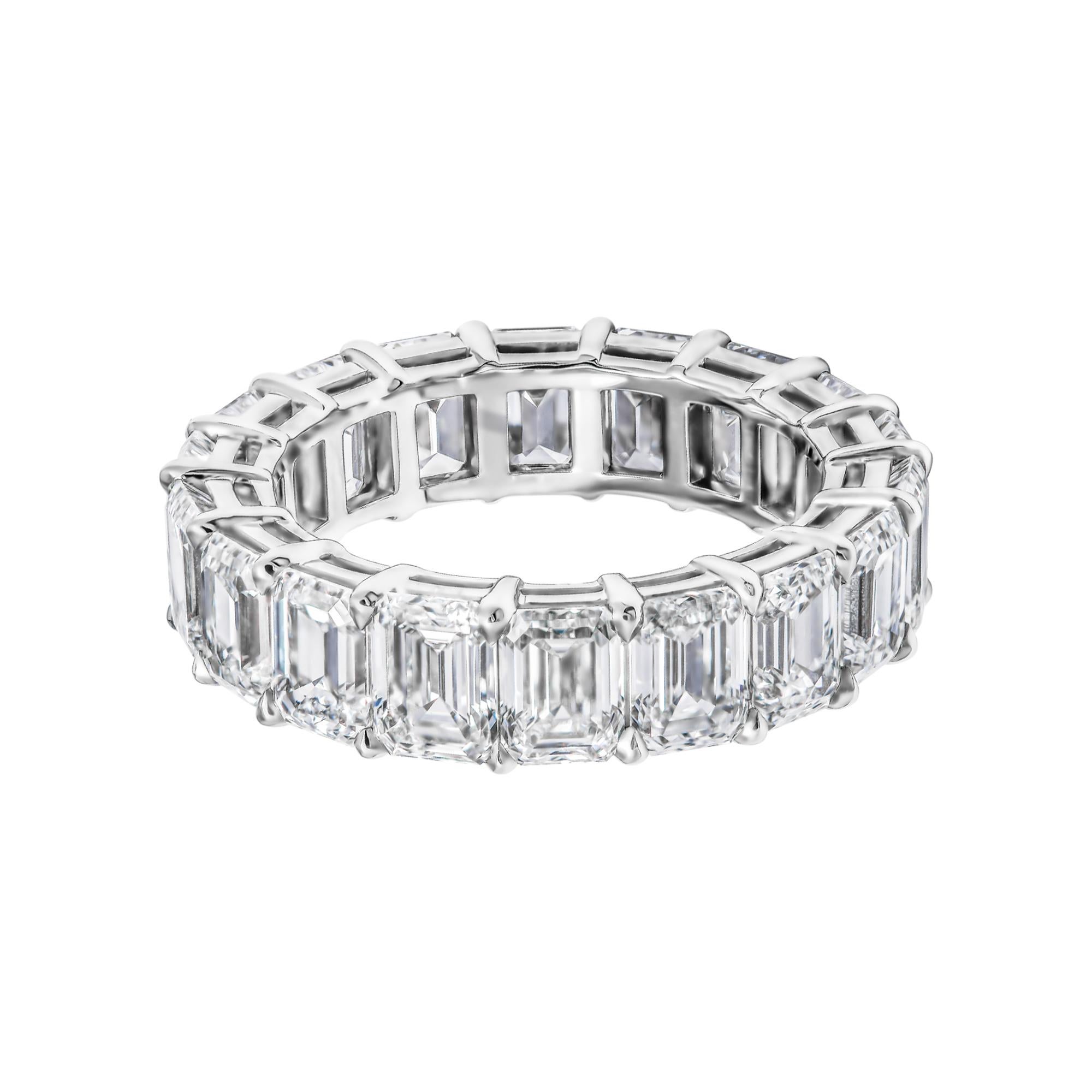 GIA Certified Emerald Cut Anniversary Band in Platinum 11.91 Carat In New Condition In New York, NY