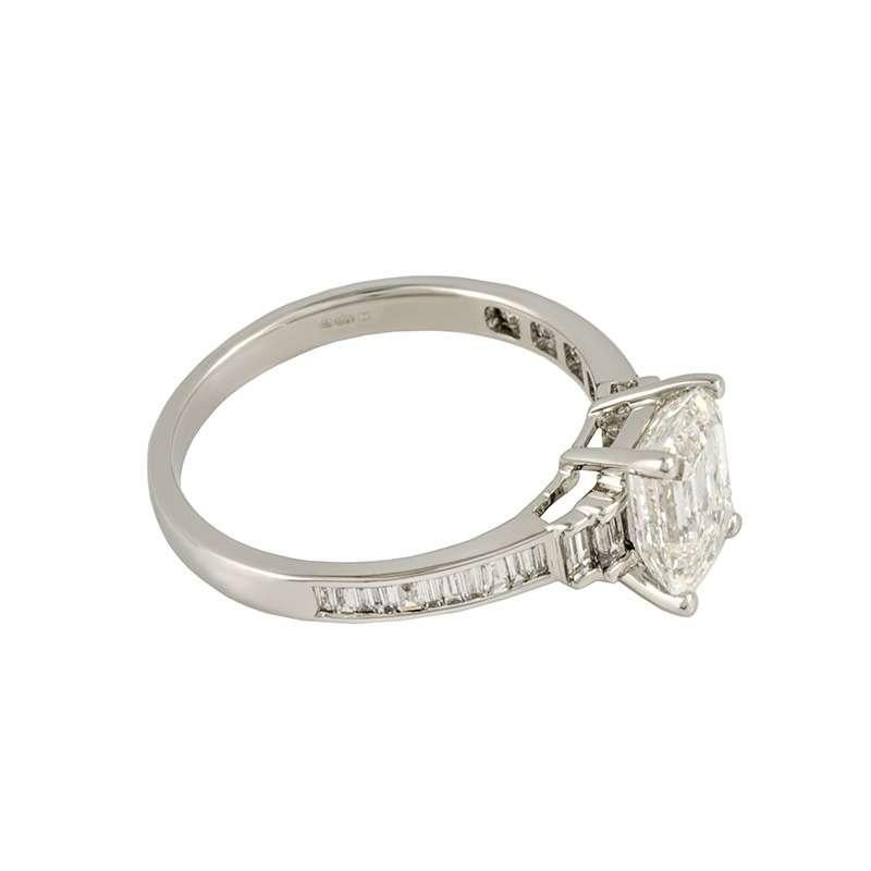 GIA Certified Emerald Cut Diamond Engagement Ring 1.51 Carat/F Color In New Condition In London, GB