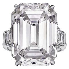 I Flawless GIA Certified 5.50 Carat Ct. Anello solitario con diamante taglio smeraldo