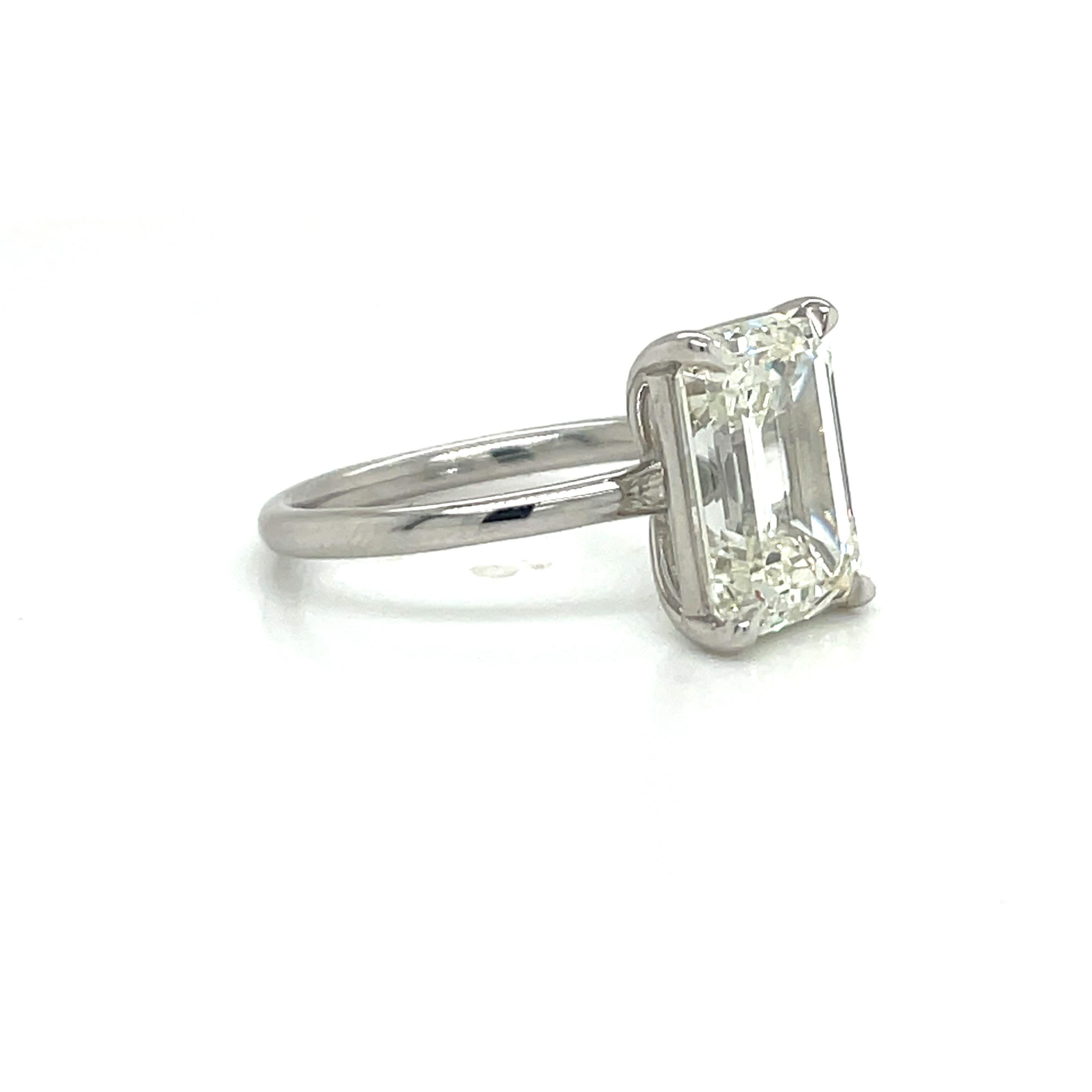 k color emerald cut diamond