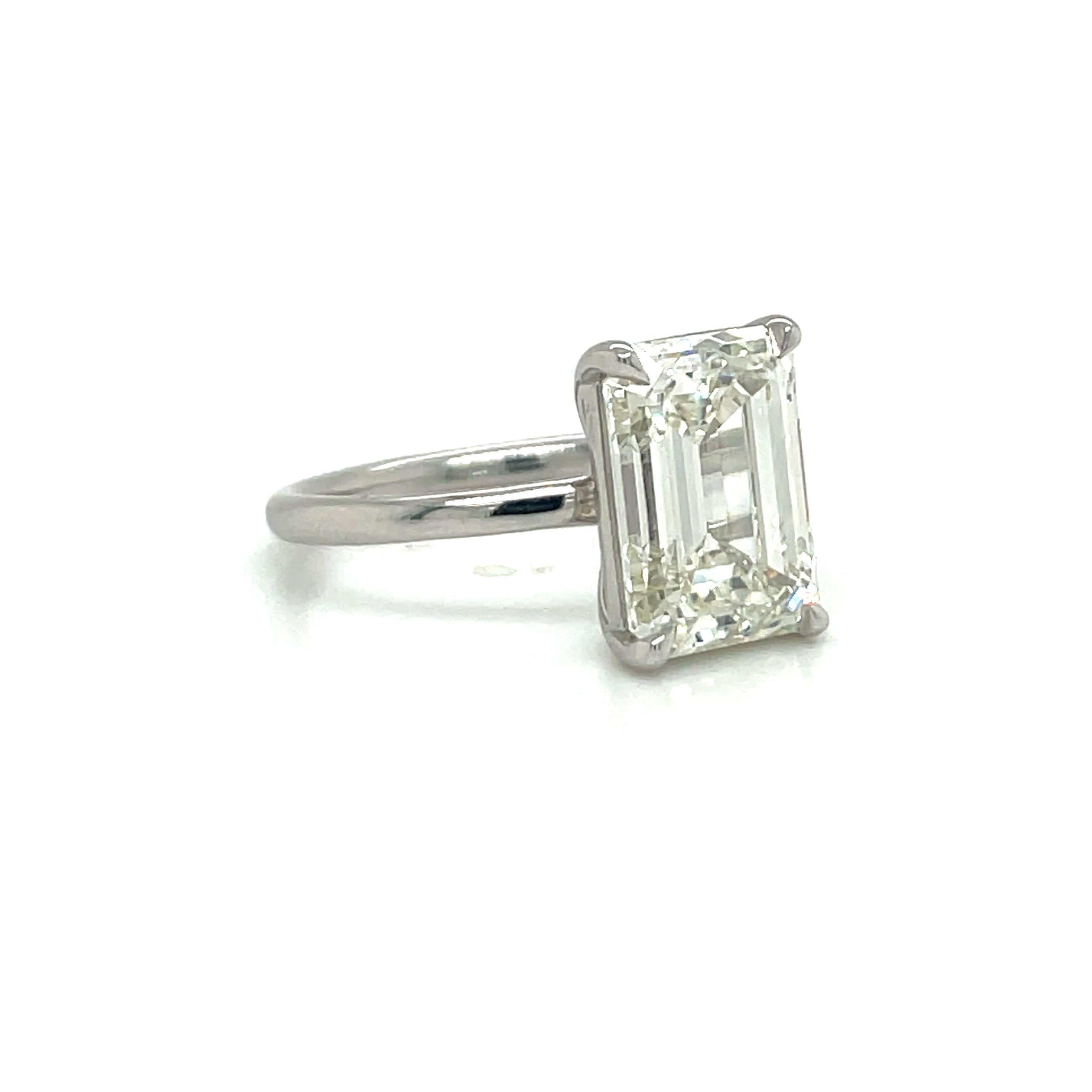 5 carat emerald cut diamond ring