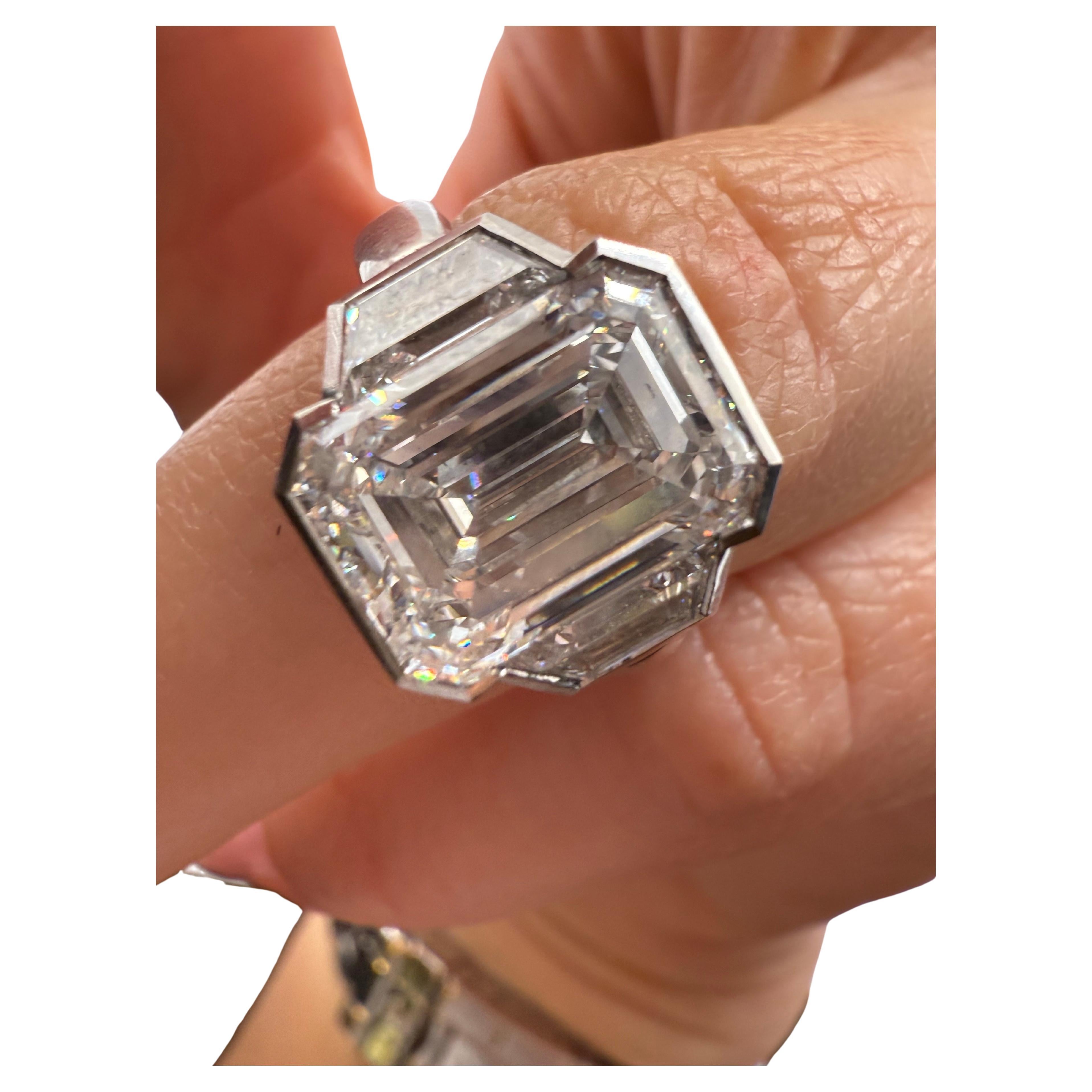 GIA certified emerald diamond illusion ring platinum 4ct