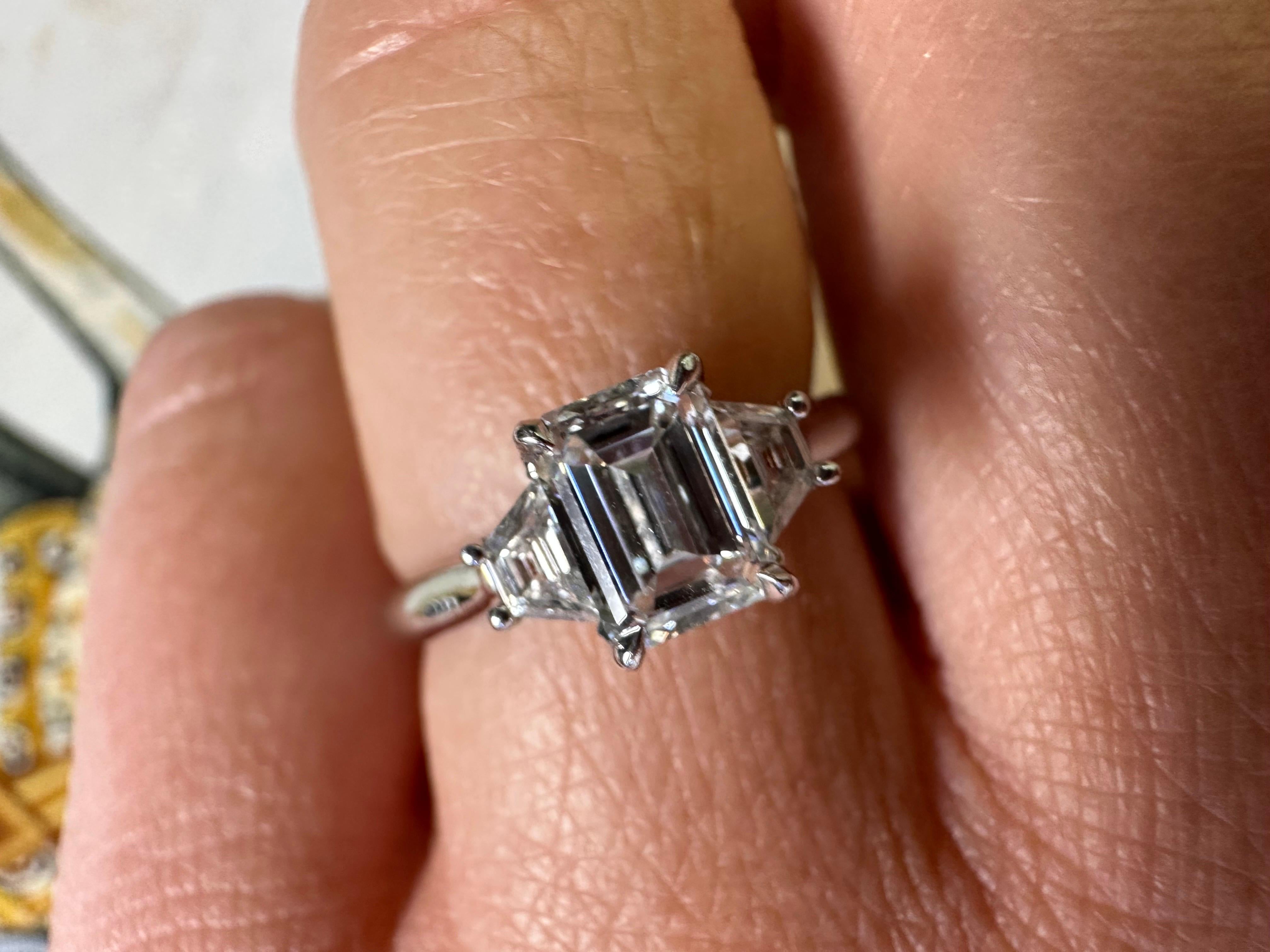 Bague de fiançailles en diamant émeraude certifié GIA 1,01 carat VVS2 F Unisexe en vente