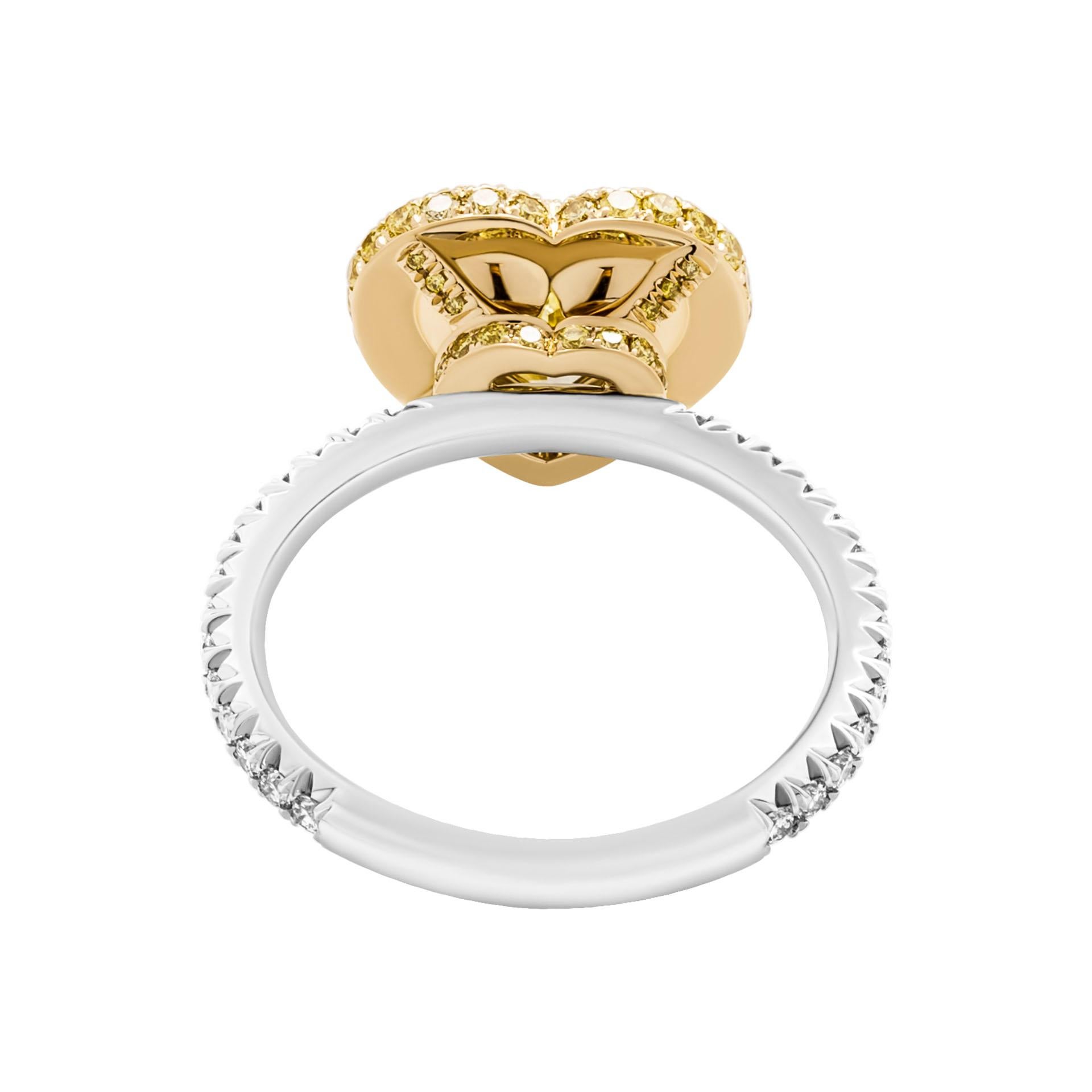 Taille cœur Bague de fiançailles certifiée GIA avec diamant jaune fantaisie en forme de cœur VS2 de 2,01 carats en vente