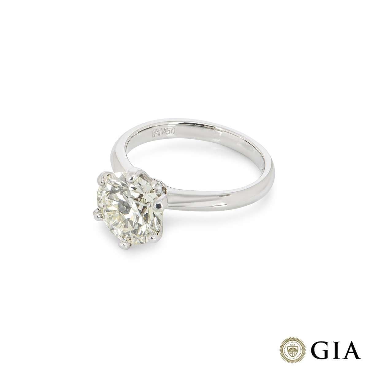 Round Cut GIA Certified Engagement Round Brilliant Cut Diamond Ring 2.71ct N/VS1 For Sale