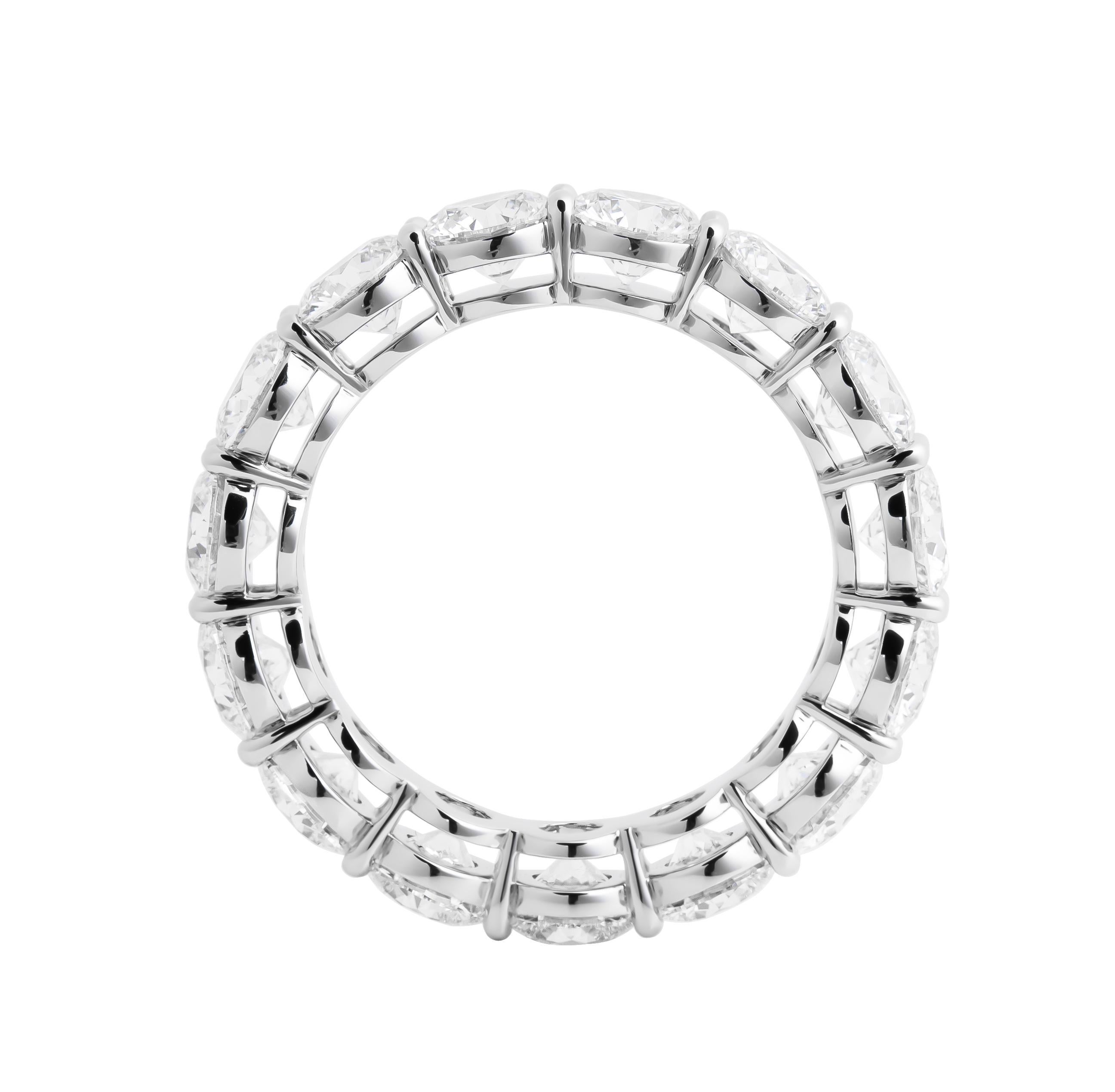 Ewiges Band aus PT950 mit 0,40ct ea runden Diamanten
GRÖSSE:6
Karatgewicht gesamt: 6,15ct
Jeder Stein ist GIA-zertifiziert:
0,41 RB E VS2 GIA 2497609416
0,43 RB E VS2 GIA 1503413595
0,40 RB E VS2 GIA 6501403308
0,40 RB E VS2 GIA 1499758748
0,40 RB F