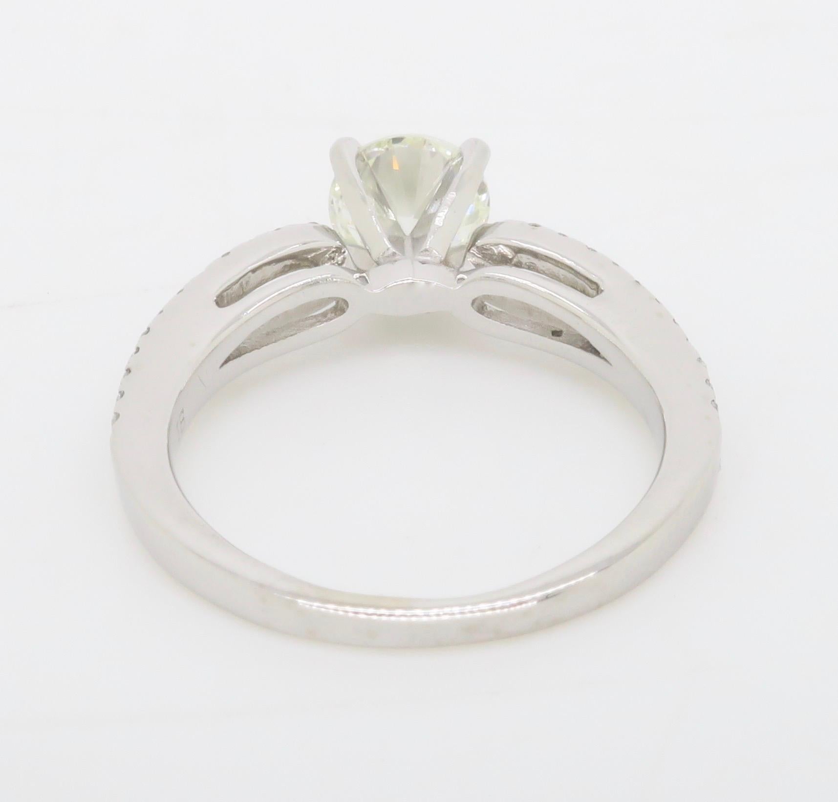 Anillo de compromiso talla excelente certificado GIA de 1,29 TQW en venta 1
