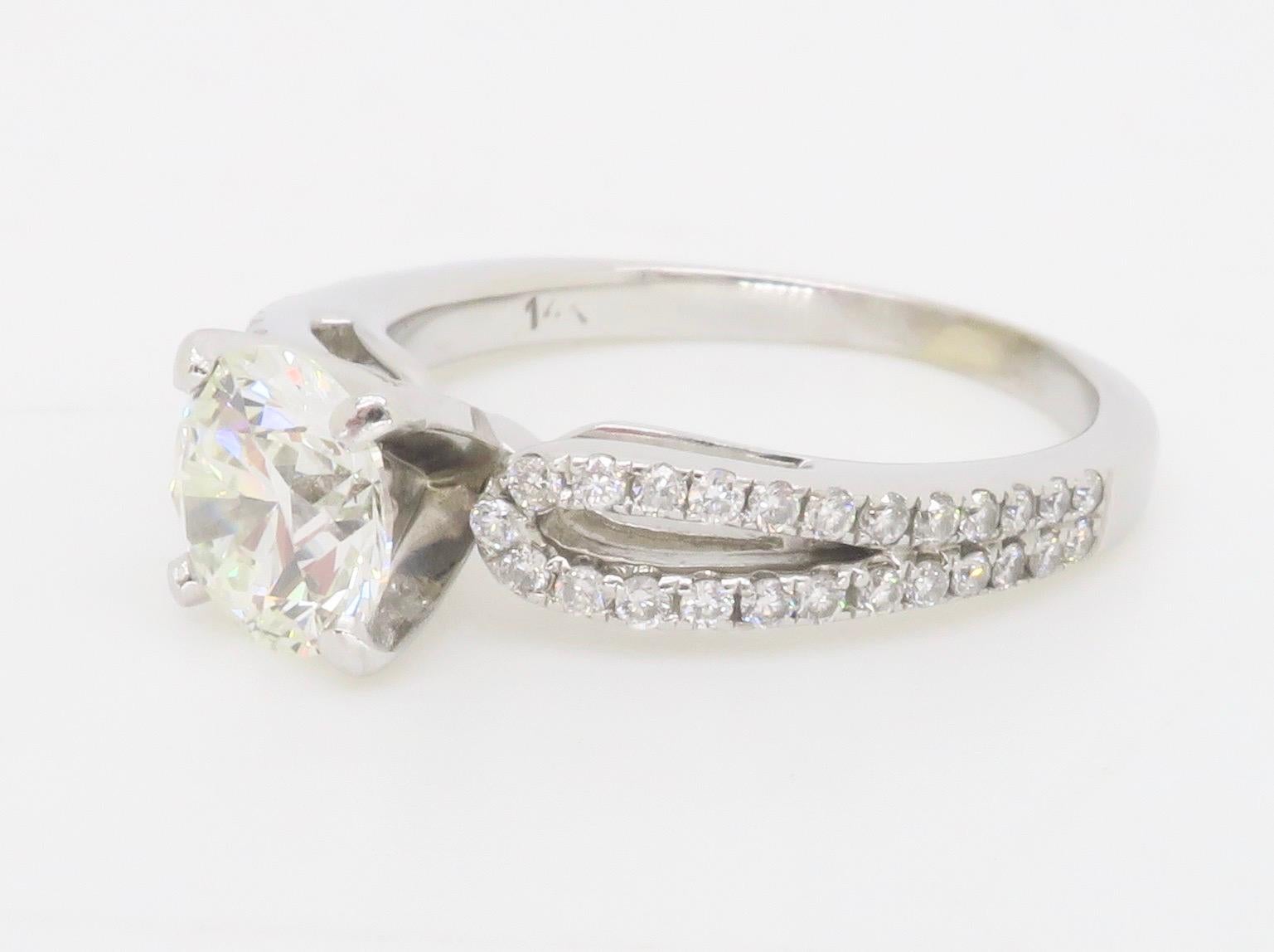 Anillo de compromiso talla excelente certificado GIA de 1,29 TQW en venta 2