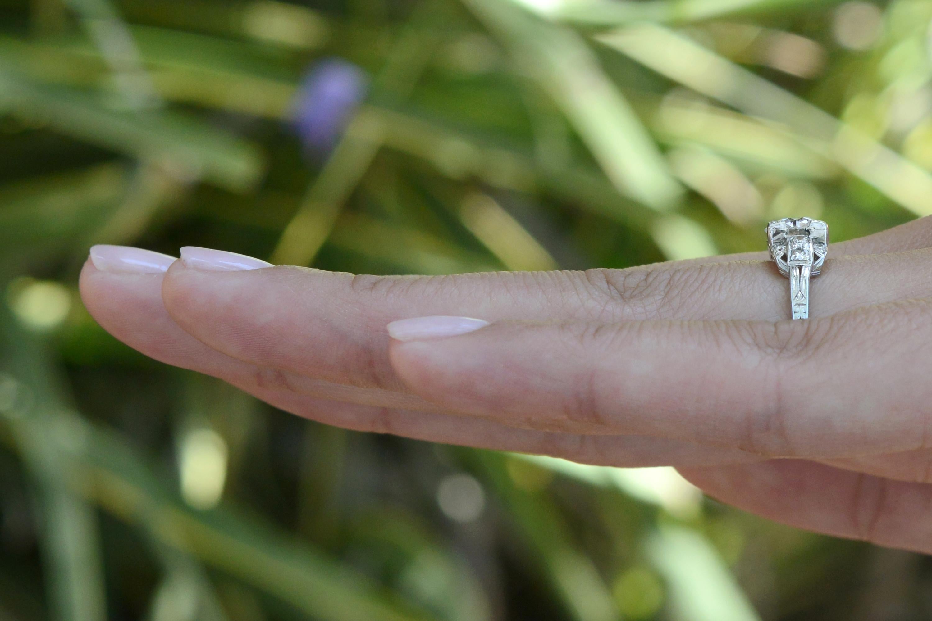 GIA-zertifizierter F/VS Verlobungsring mit 1,18 Karat Diamant im Vintage-Art déco-Stil im Zustand „Hervorragend“ im Angebot in Santa Barbara, CA