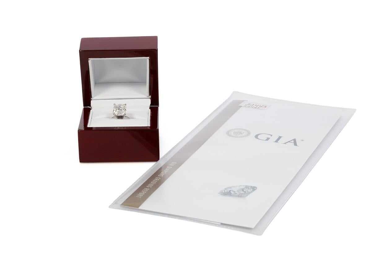 Women's GIA Certified F/VS2 14 Karat Gold and Radiant Diamond Solitaire Ring 5.05 Carat