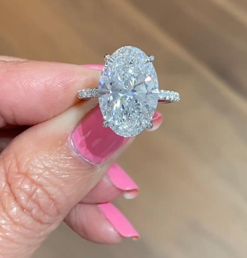 GIA zertifiziert  6,00 Karat F/VS2 Ovalschliff  Solitär-Ring mit natürlichem Diamant 18 Karat Gold im Angebot 3