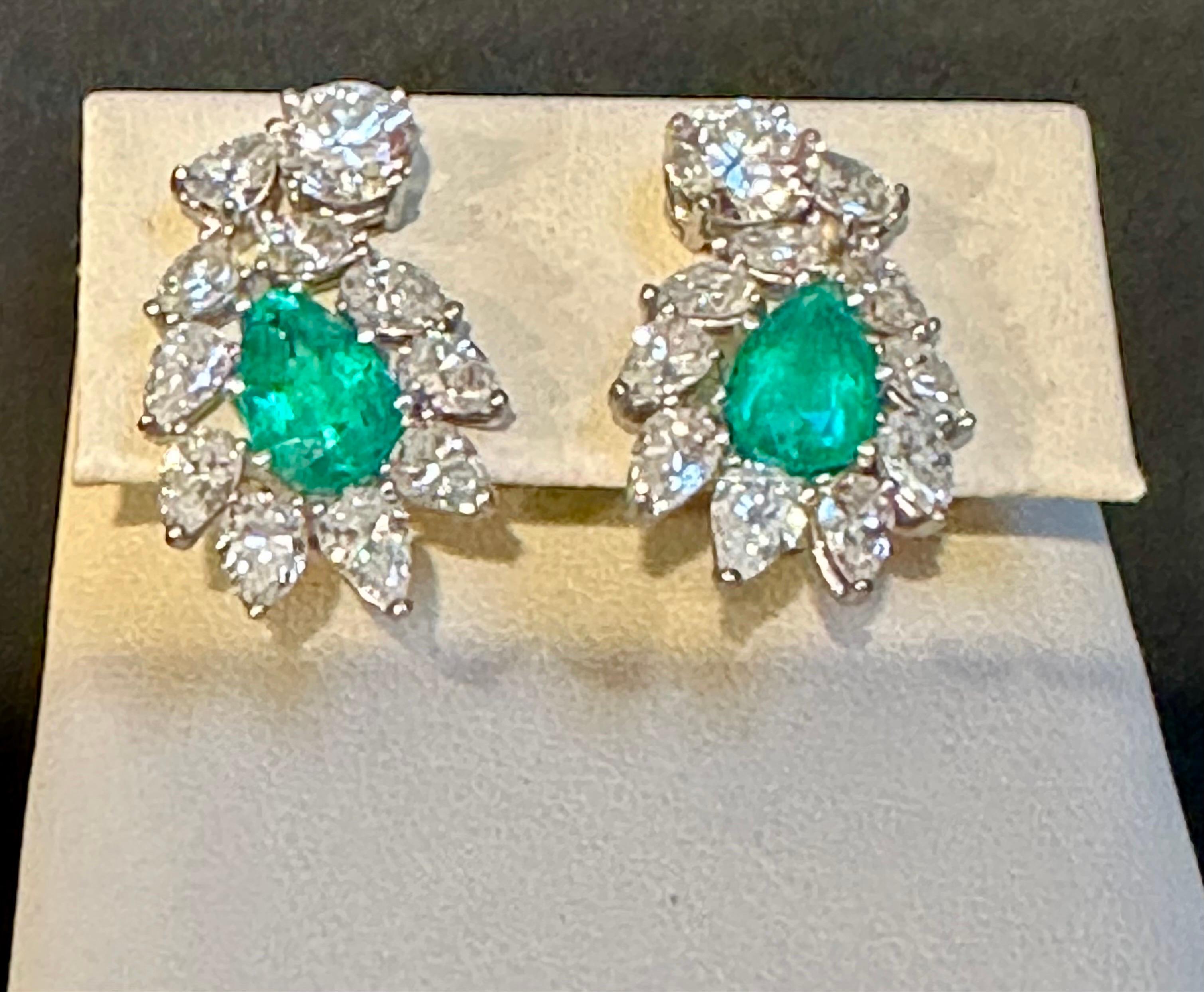 GIA Certified F1 4ct Colombian Emerald & 2 Gia Diamond FVVS2 Earrings 18kw Gold In Excellent Condition For Sale In New York, NY