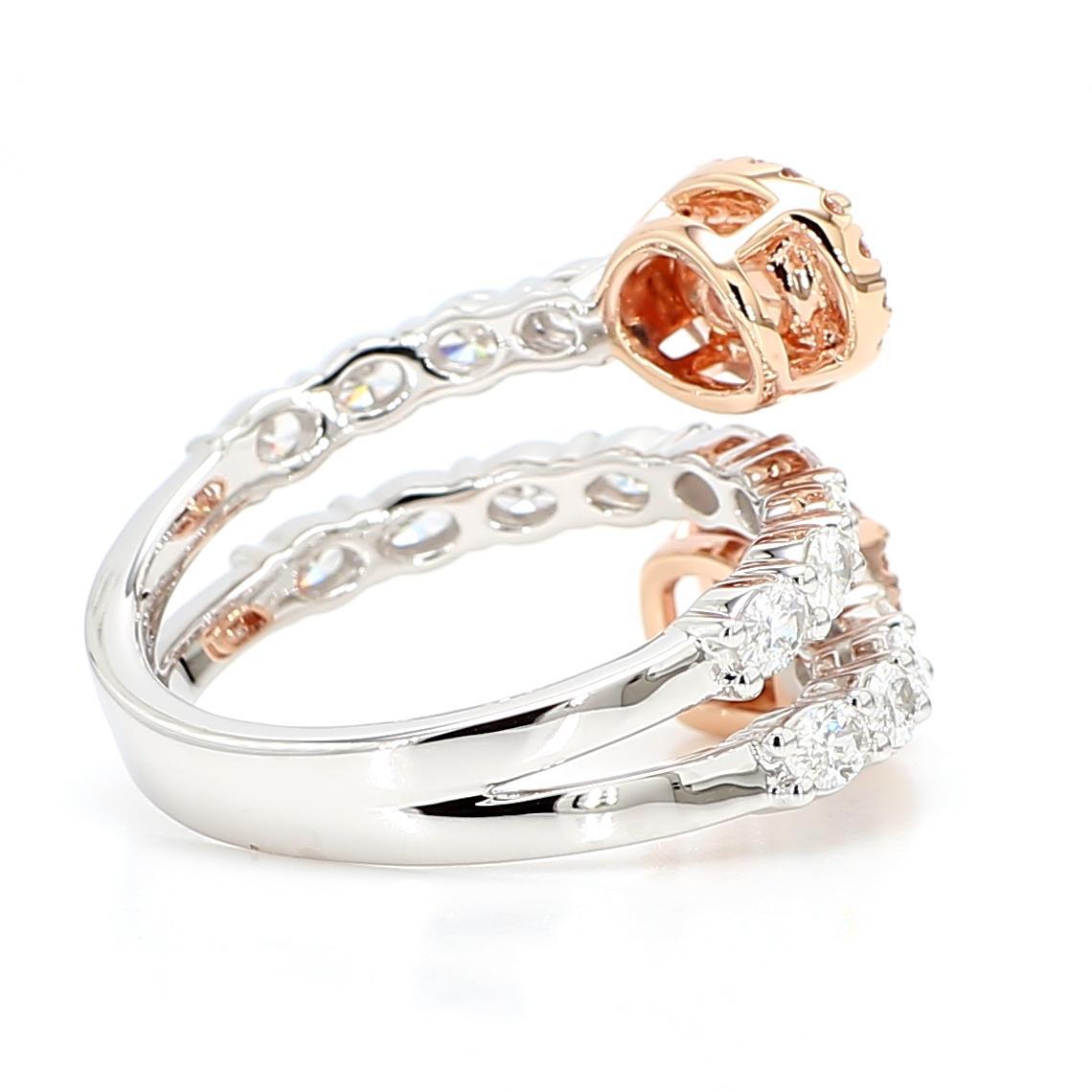 Bague de cocktail en or certifiée GIA et ornée d'un diamant coussin de couleur vert pâle de 2,58 carats TW Pour femmes en vente