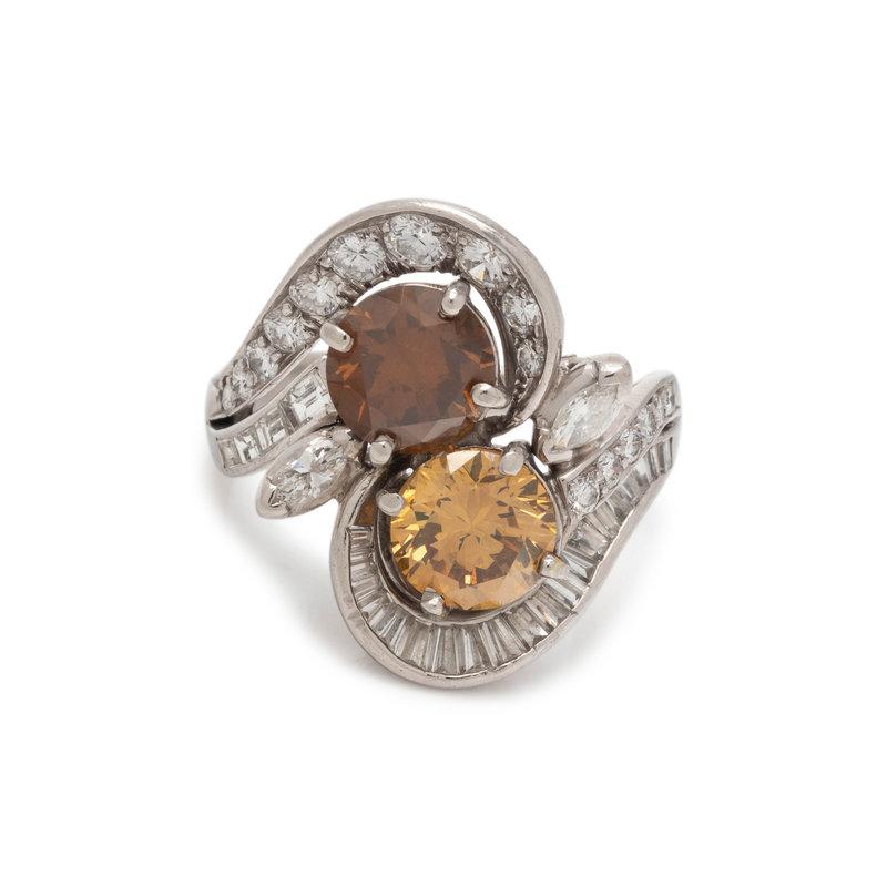 Anillo de cóctel de diamantes Toi et Moi en platino, con diamante marrón fantasía certificado por GIA en Excelente estado para la venta en New York, NY