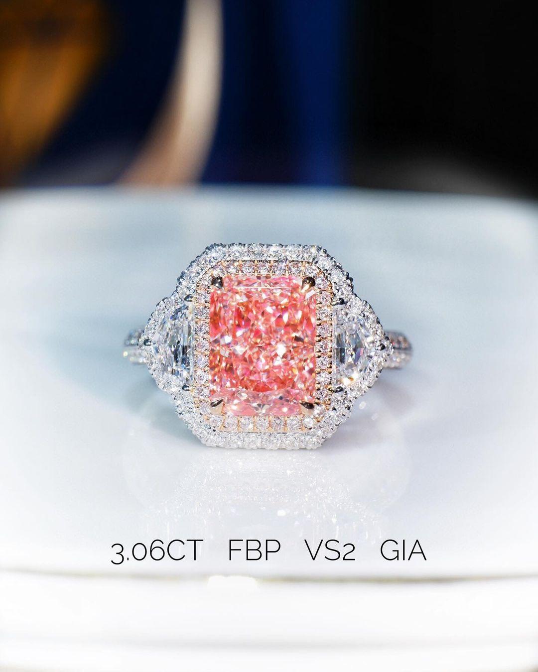 Women's GIA Certified Fancy Brown-Pink 3 Carat VS2 Double Halo Diamond Engagement Ring For Sale