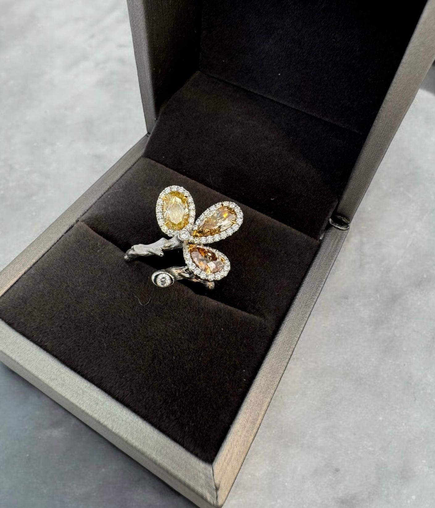 GIA Certified Fancy Coloured Diamond Dress Ring For Sale 7
