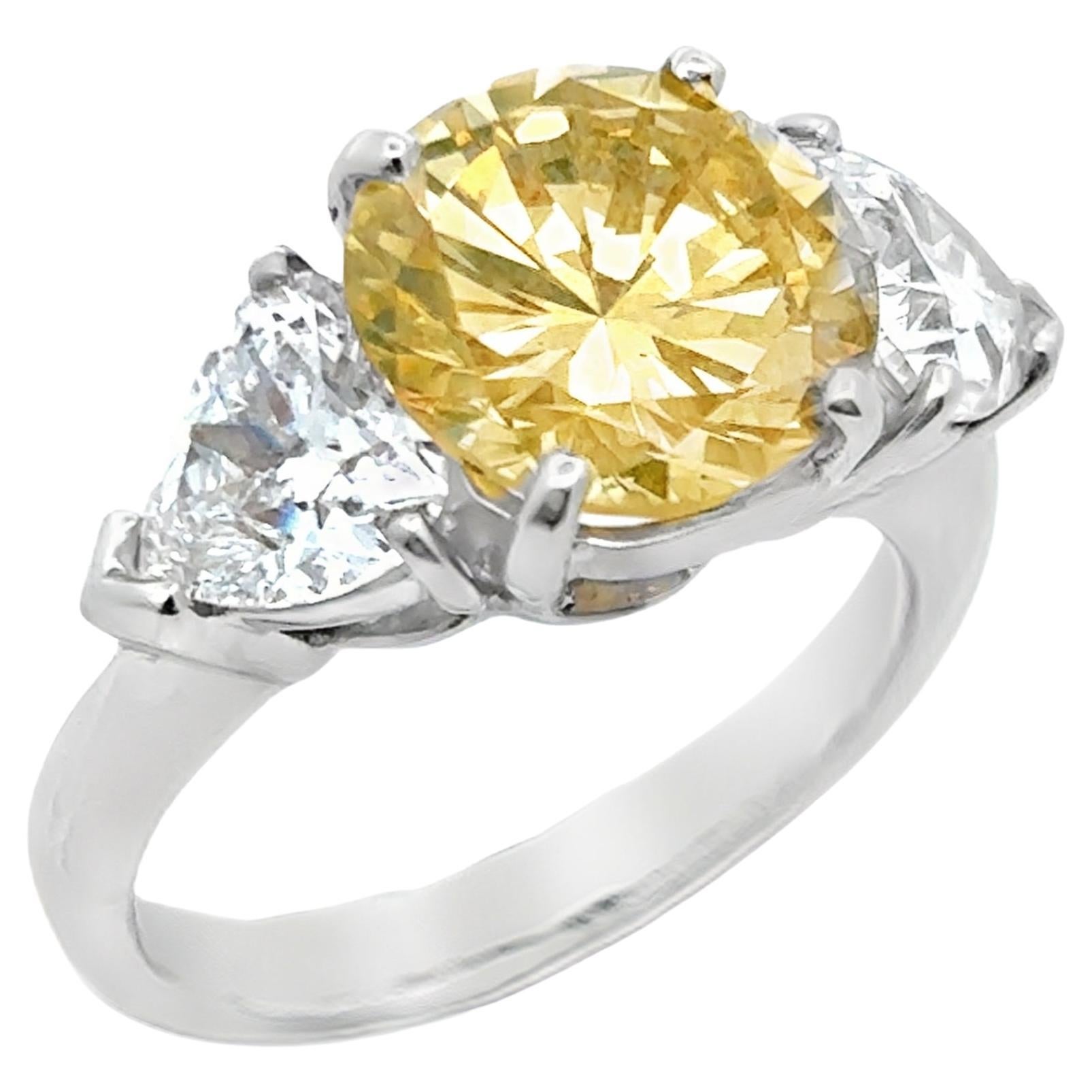 Bague en diamant de 2,97 carats certifiée GIA Fancy Deep Yellow