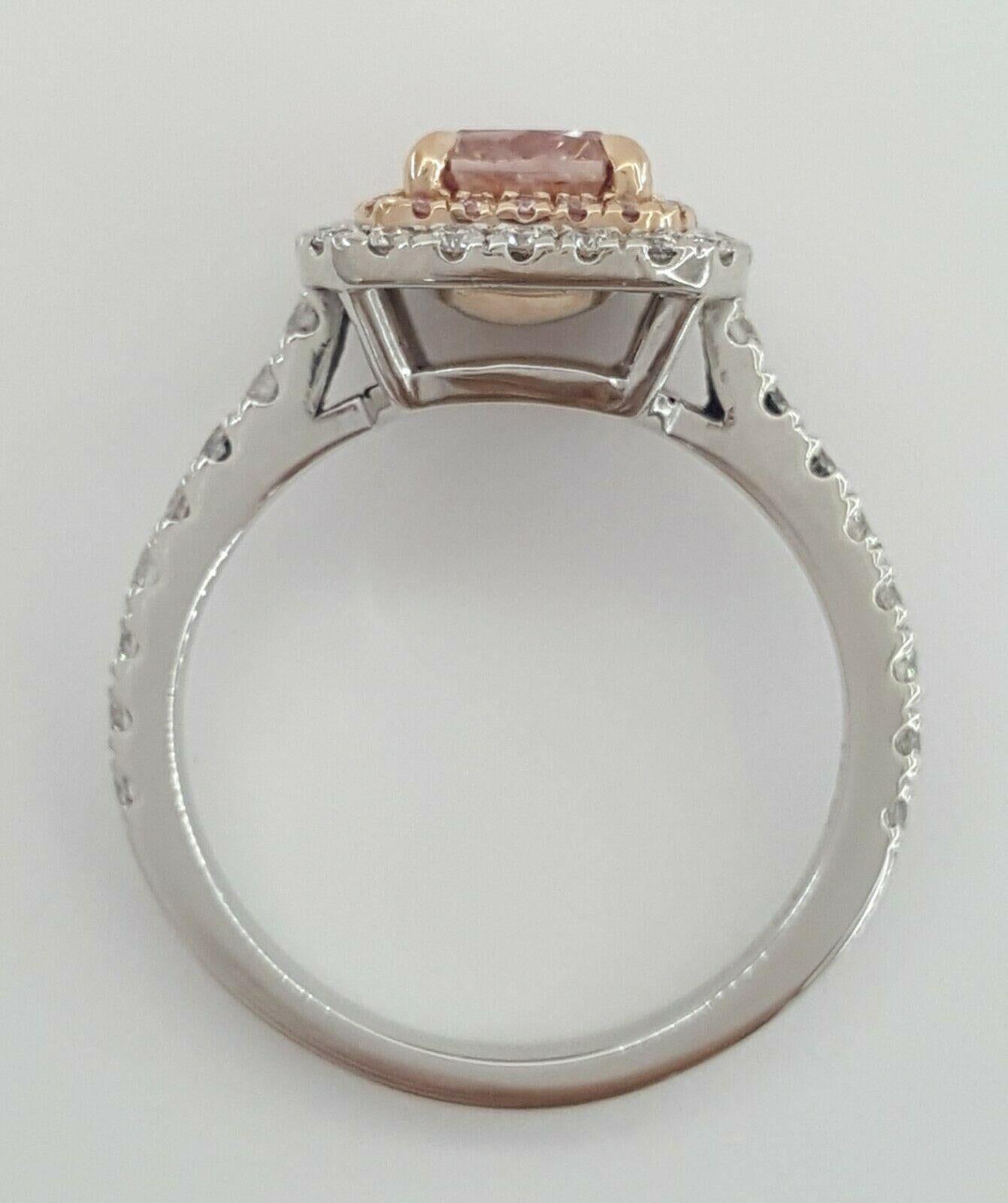 Taille radiant Bague en platine avec double halo de diamants roses intenses certifiés GIA en vente