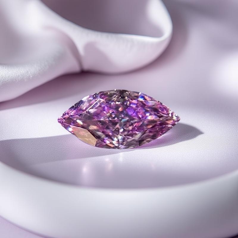Taglio brillante GIA Certified Fancy Intense Pink Purple Diamond 0,12 Carati Marquise in vendita