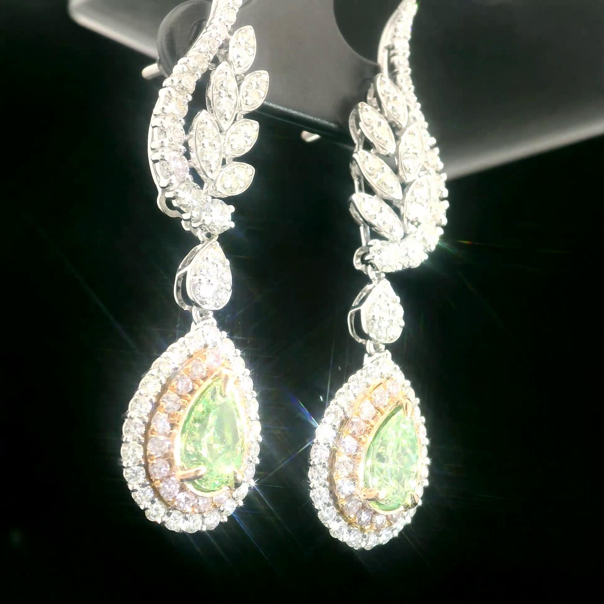 Pendientes de diamantes amarillos verdosos claros con certificado GIA Corte pera en venta
