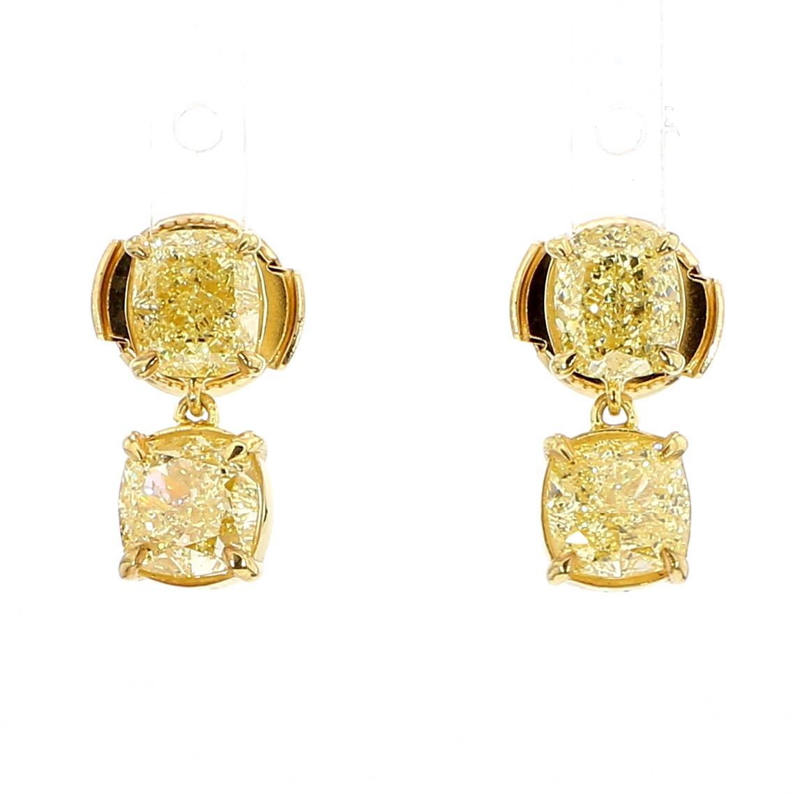 GIA-zertifiziert Fancy Light Yellow Cushion Diamond 3,50 Karat TW Gold Ohrringe (Zeitgenössisch) im Angebot