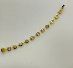 GIA Certified Fancy Multishape Natural Diamond Bracelet 19.24 carats in 18K Gold