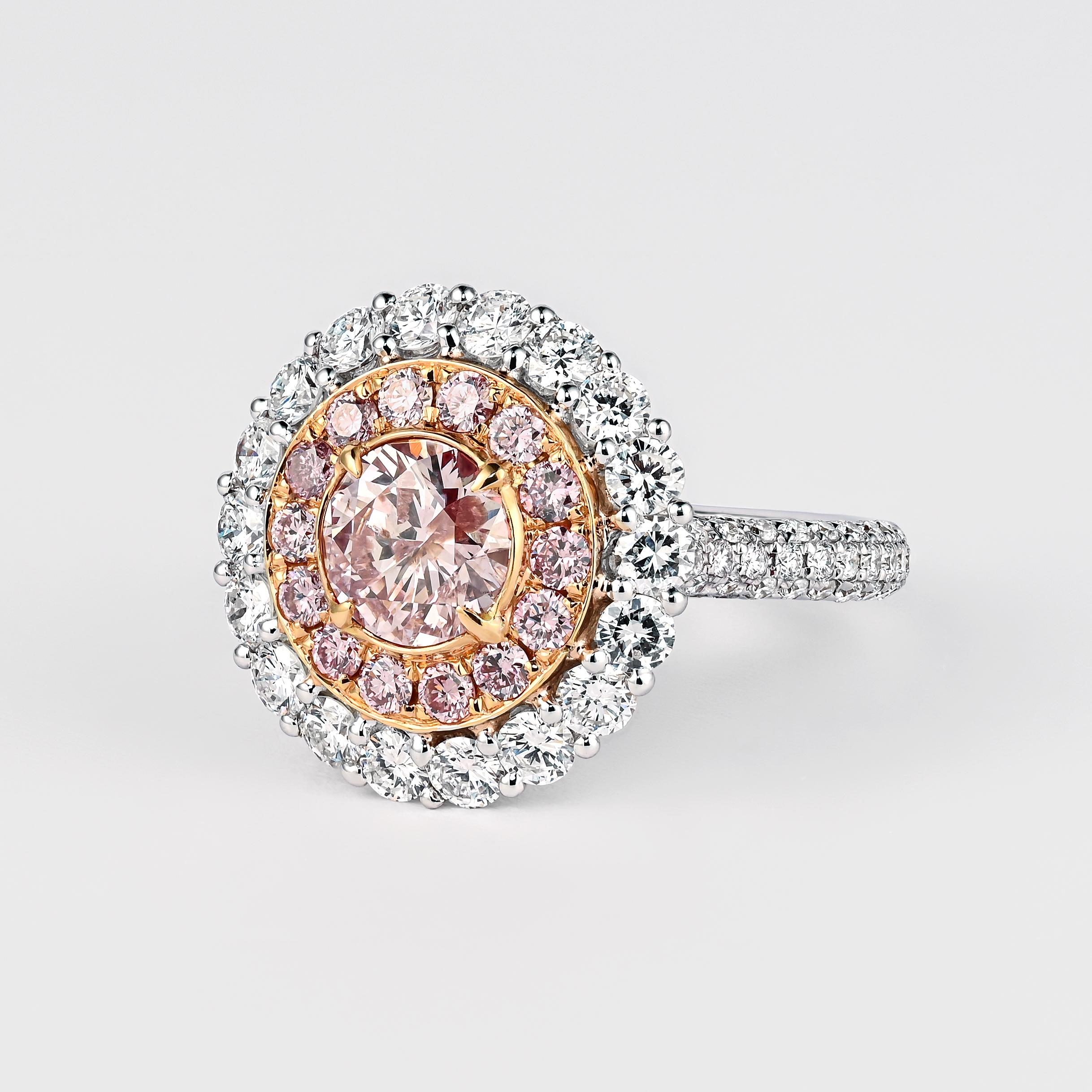 Art Déco GIA Certified Fancy Pink 3.1 CTW Anello con doppio diamante aureolato in vendita