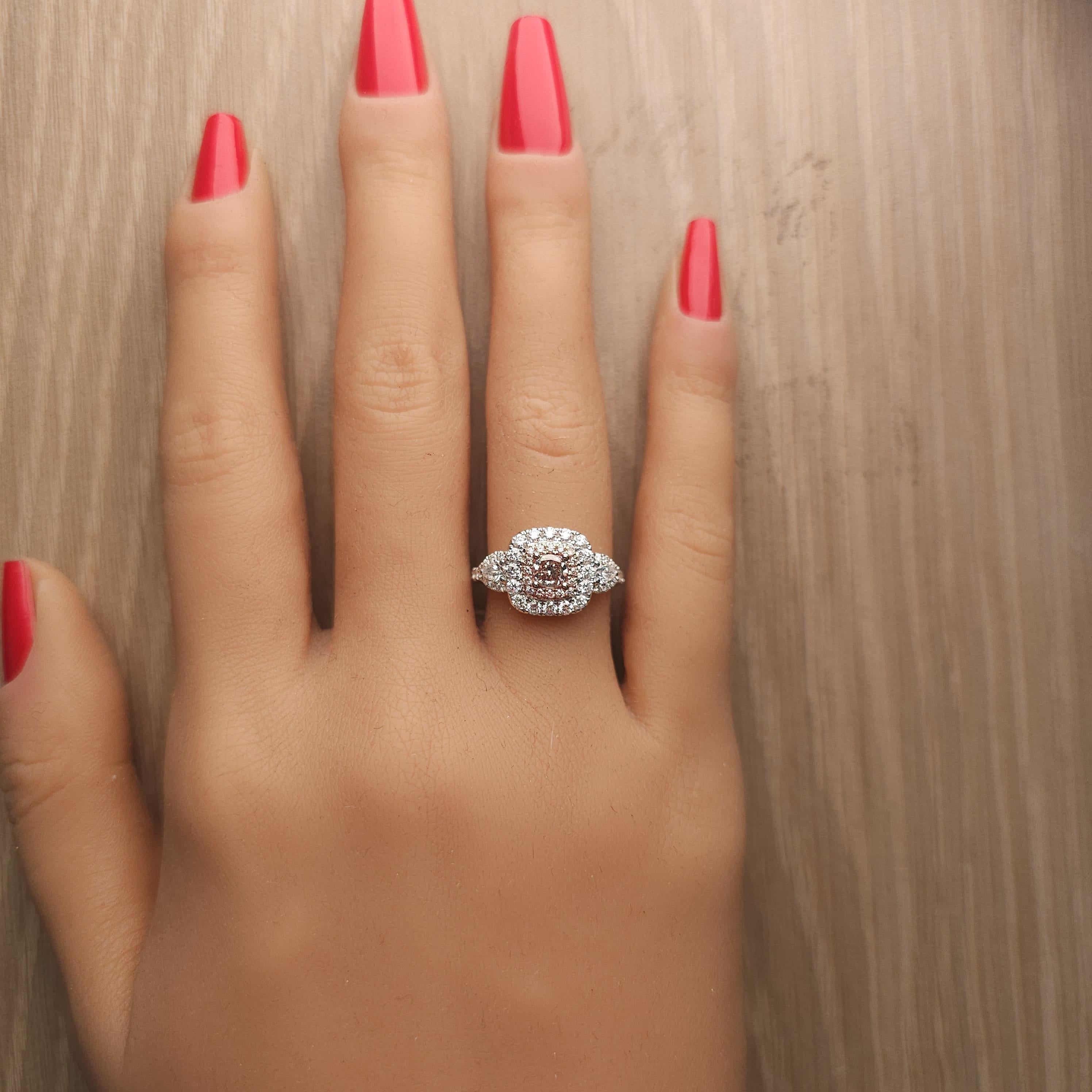 GIA Certified Fancy Pink-Brown Cushion Diamond 1.45 Carat TW Gold Ring im Zustand „Neu“ im Angebot in New York, NY