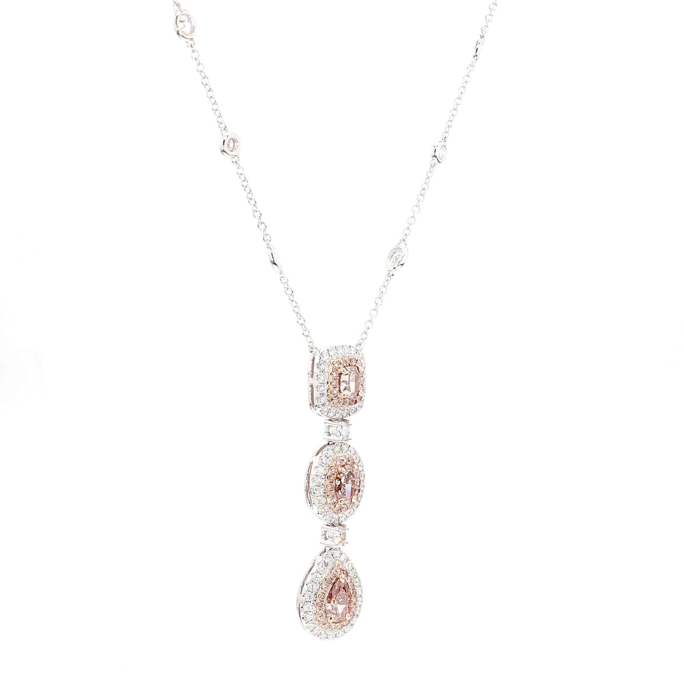 GIA Certified Fancy Pink Pear Diamond Collana in oro da 3.13 carati TW in vendita 1