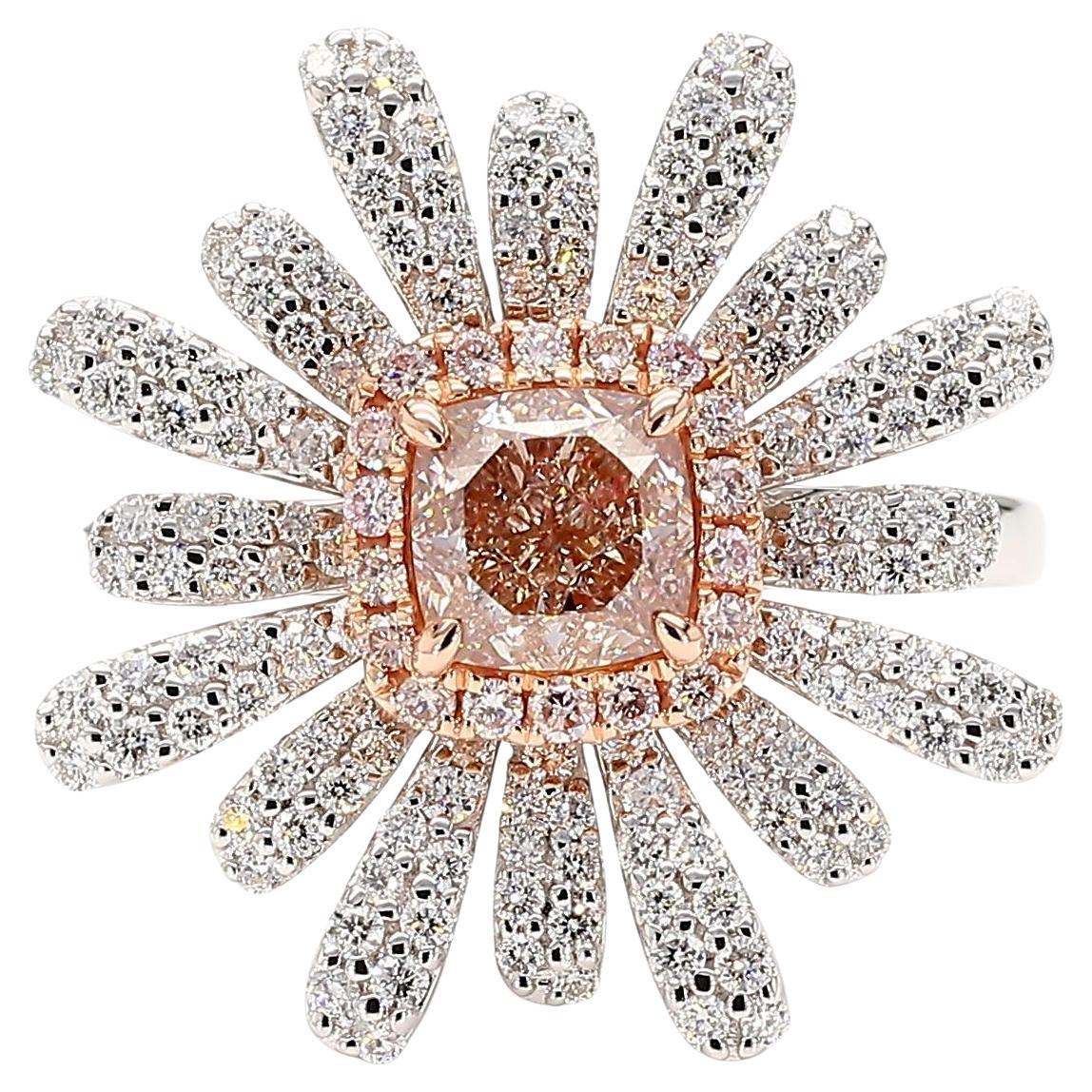 GIA Certified Fancy Pinkish Brown Cushion Diamond Anello in oro da 1.84 carati TW in vendita