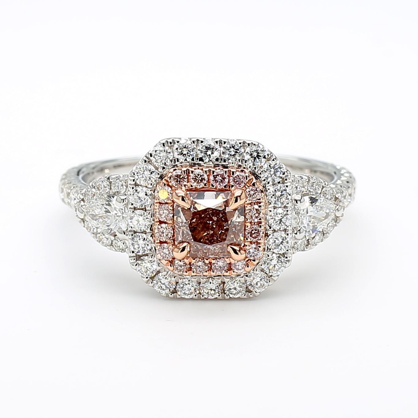 GIA-zertifiziert Fancy Pinkish Brown Radiant Diamant 1,43 Karat TW Cocktail Ring (Zeitgenössisch) im Angebot