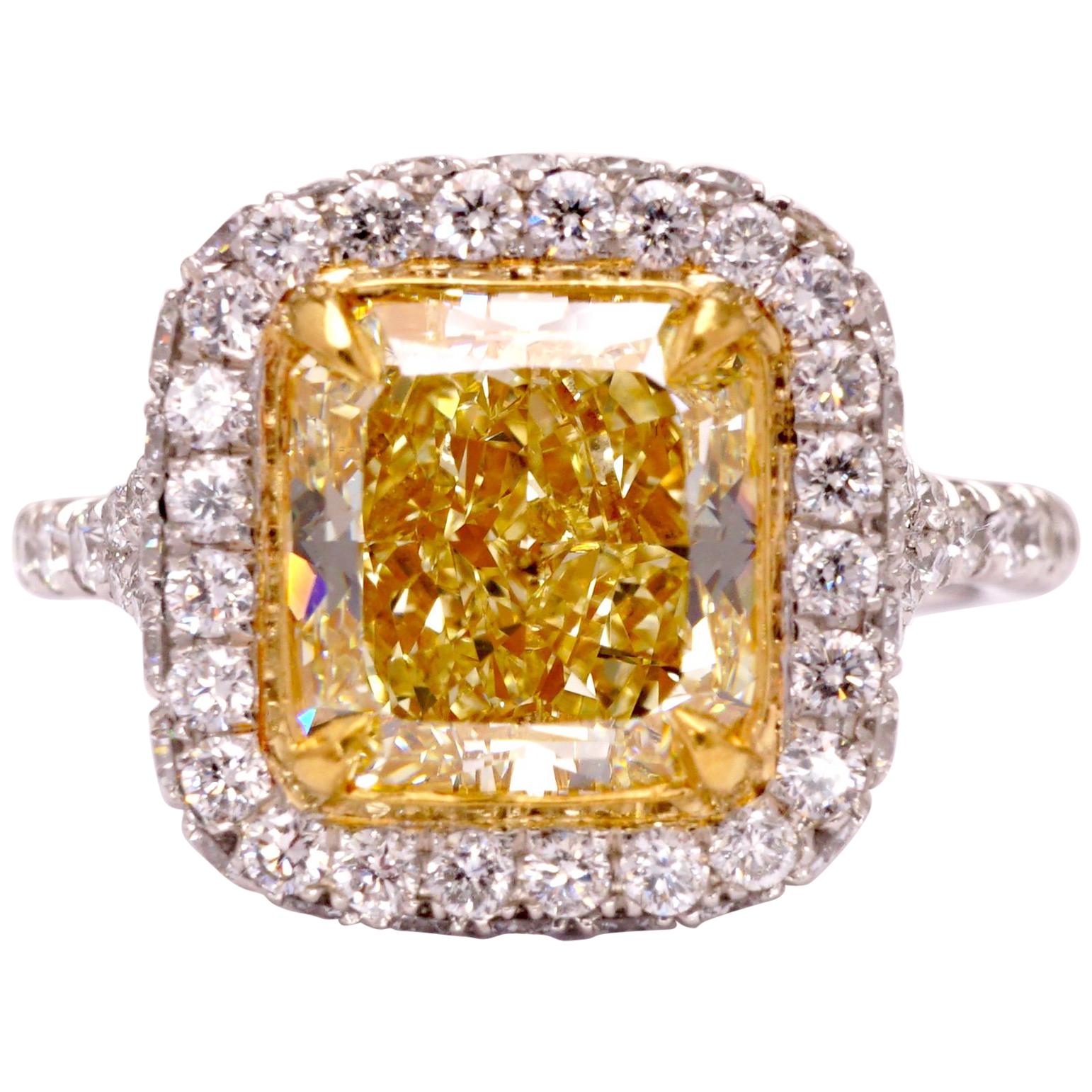 GIA Certified Fancy Yellow 3.05 Carat Radiant Diamond Cocktail Platinum Ring