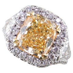 Amarillo fantasía certificado por GIA  4,47 Anillo de Platino con Diamante en Cojín