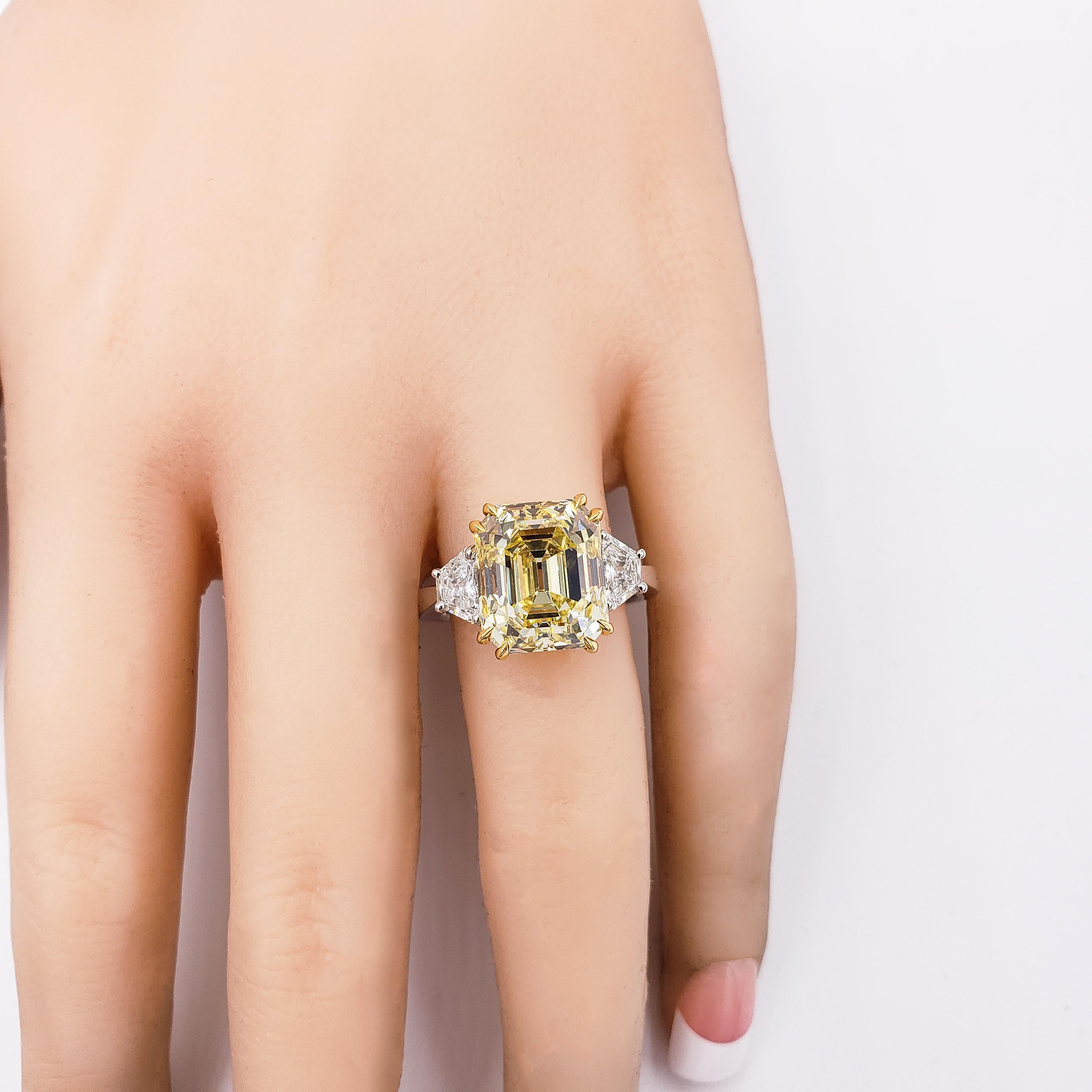 Women's or Men's Roman Malakov, GIA Certified Fancy Yellow Emerald Cut Diamond Three-Stone Ring
