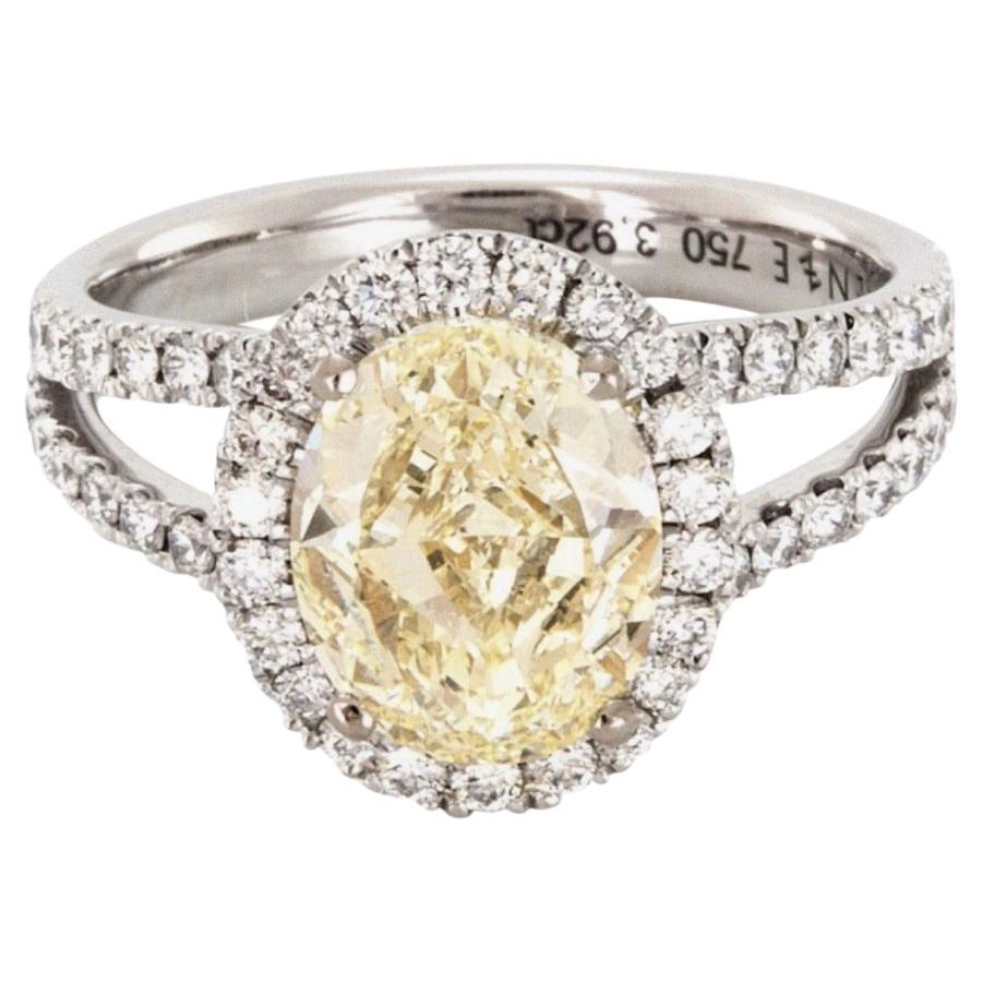 GIA Certified Fancy Yellow Ct 2, 60 on Fabulous Ring in Gold For Sale