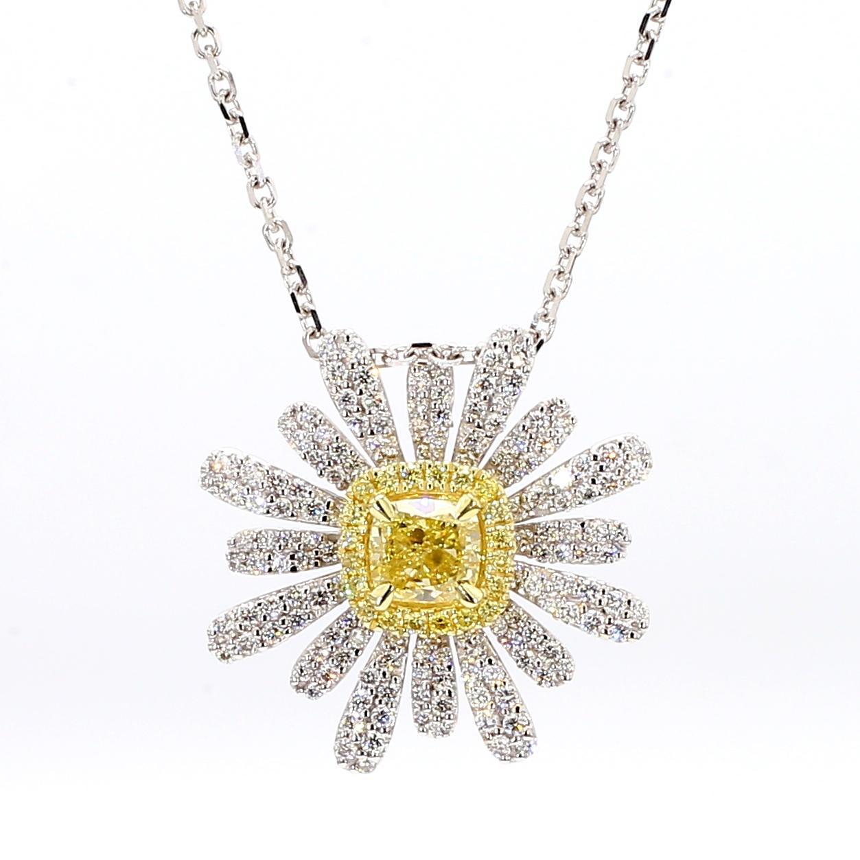 Colgante de gota de oro de 1,50 quilates TW con diamante en cojín amarillo fantasía certificado por GIA Contemporáneo en venta