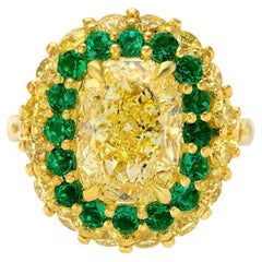 GIA Certificado Fancy Amarillo Anillo de Cóctel de Diamantes Esmeralda Halo 6 Quilates Total